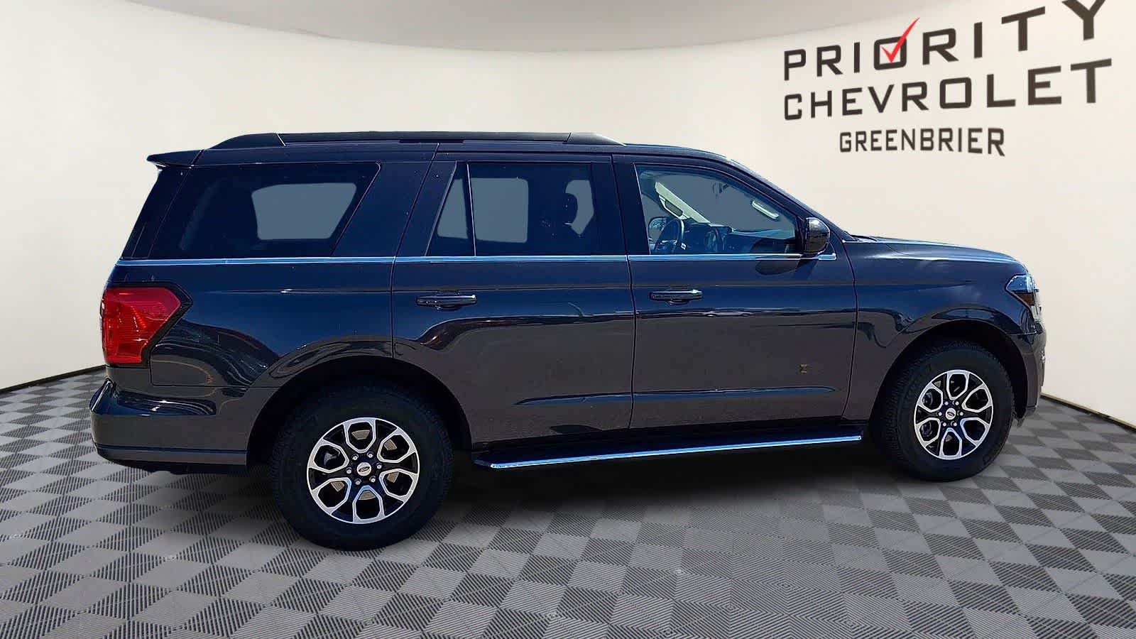 Thumbnail: 2023 Ford Expedition - 9