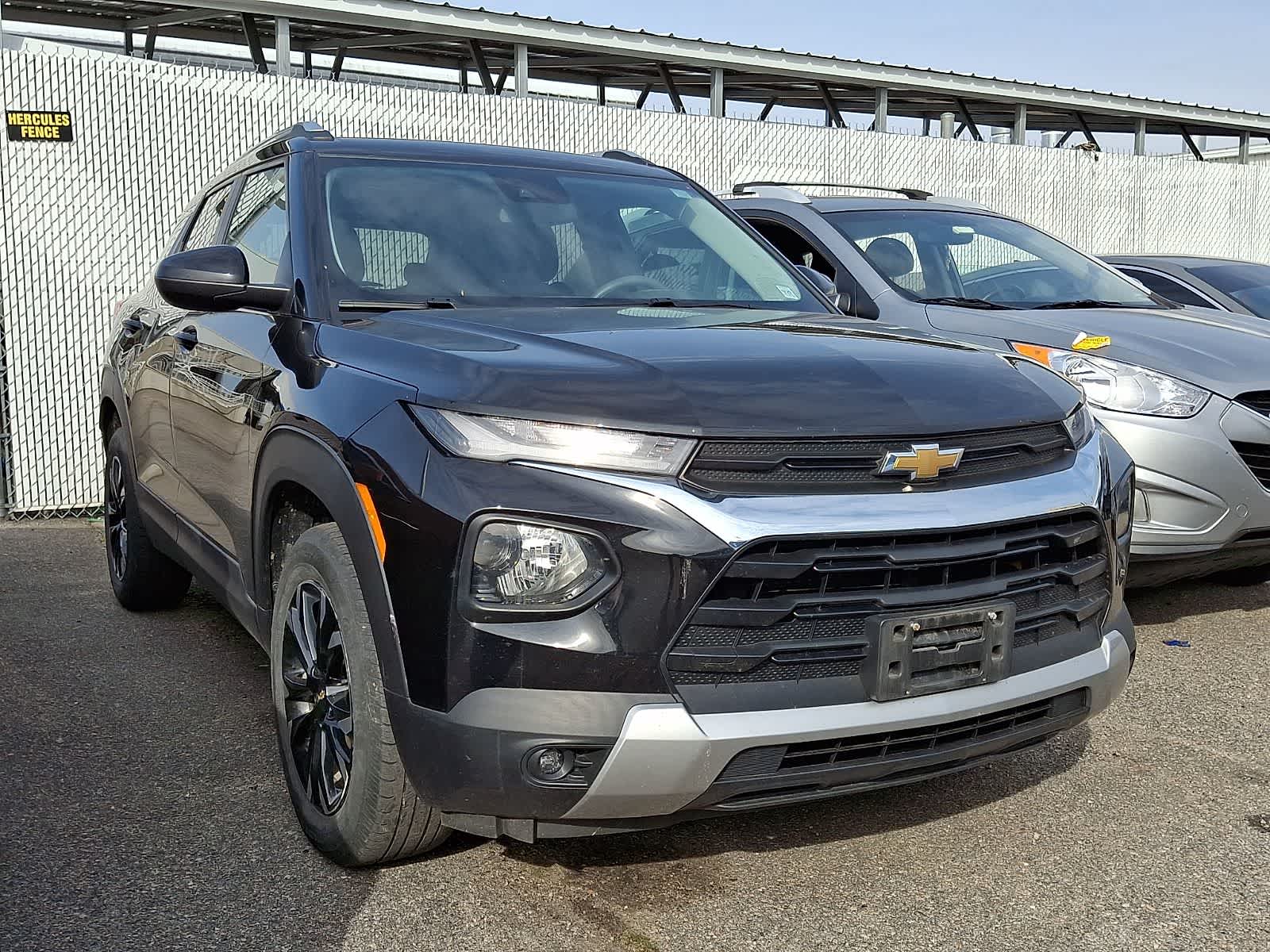 Thumbnail: 2022 Chevrolet TrailBlazer - 2