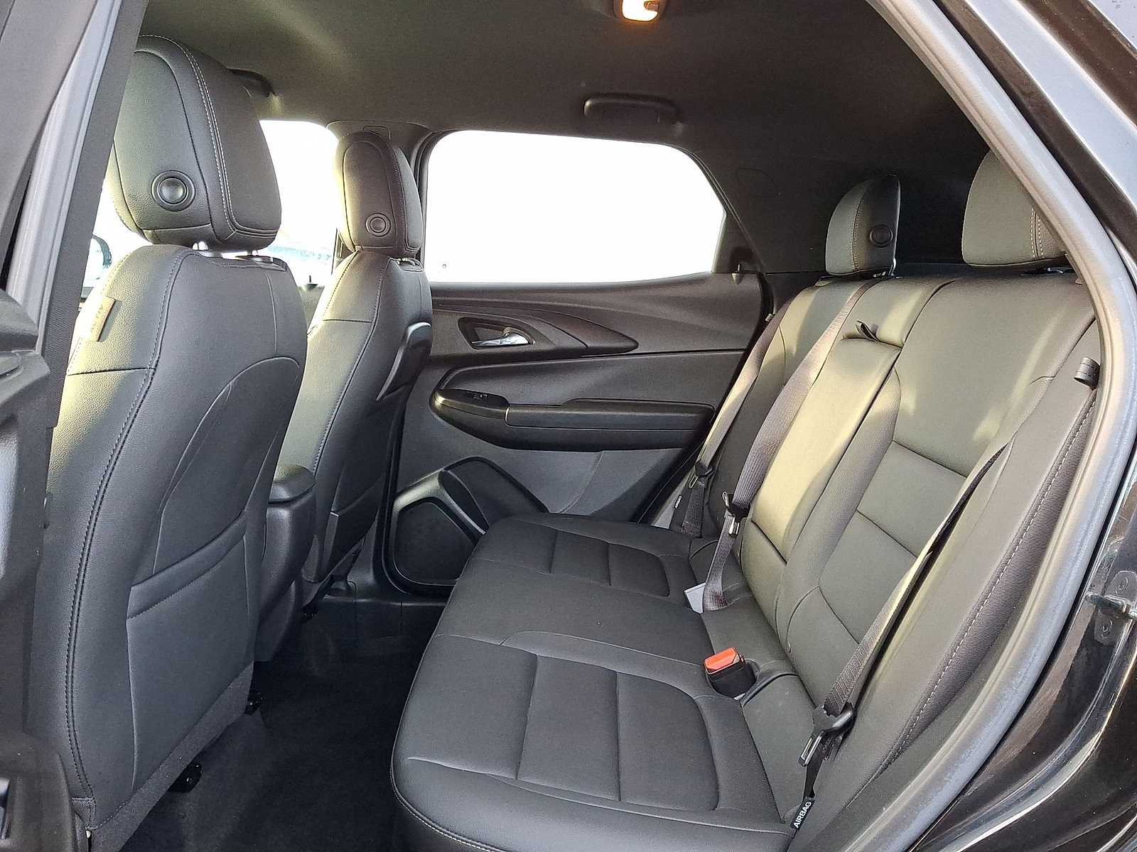 Thumbnail: 2022 Chevrolet TrailBlazer - 28