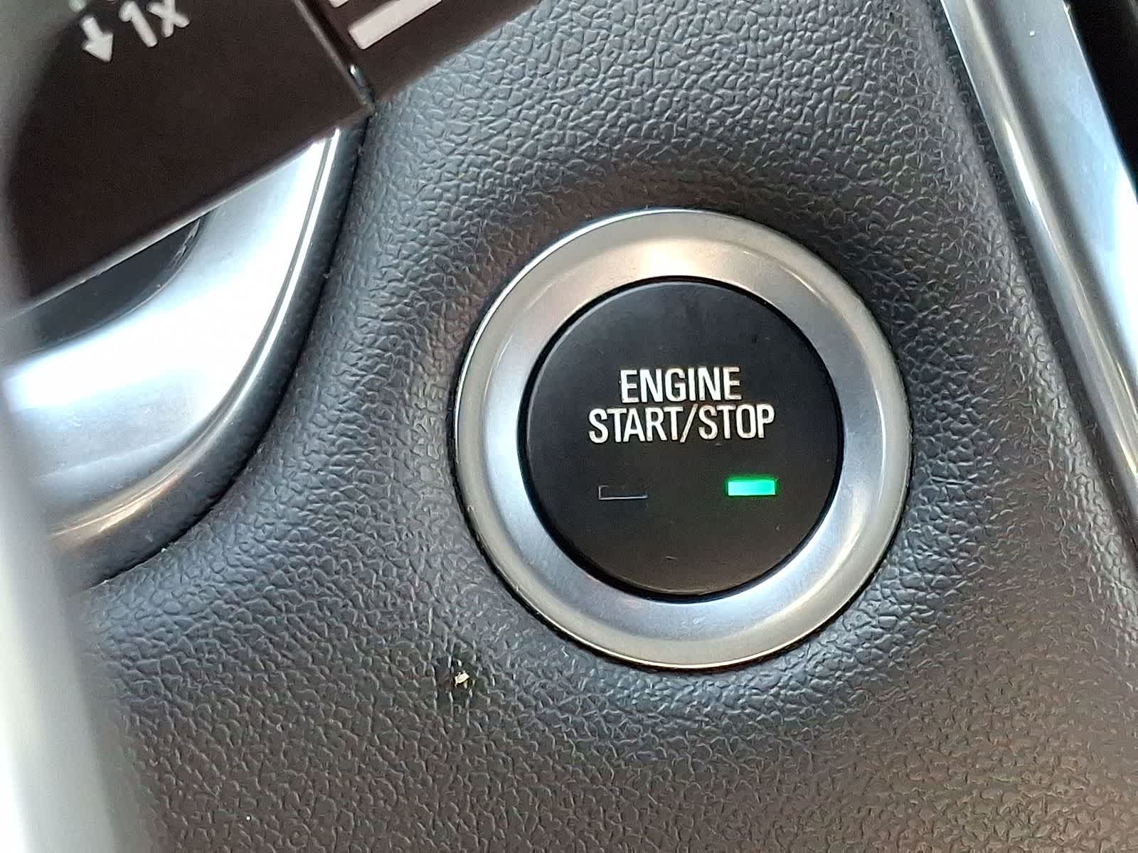 Thumbnail: 2023 Chevrolet Traverse - 22