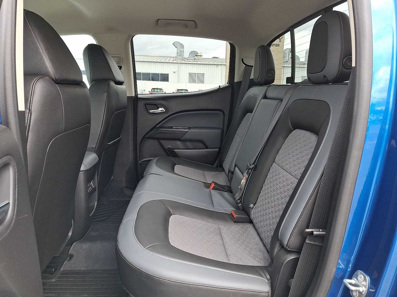 Thumbnail: 2018 Chevrolet Colorado - 28