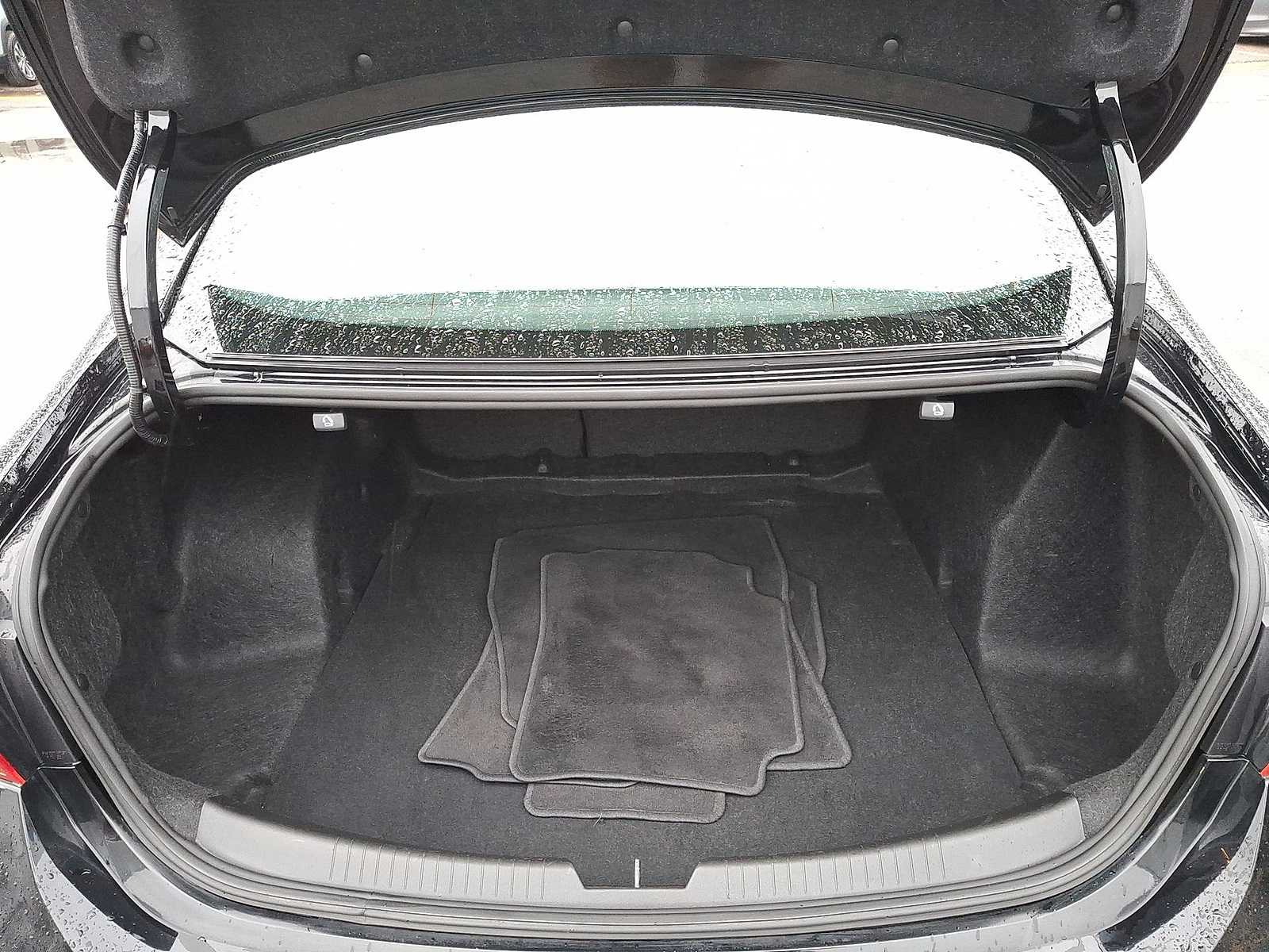 Thumbnail: 2023 Chevrolet Malibu - 30