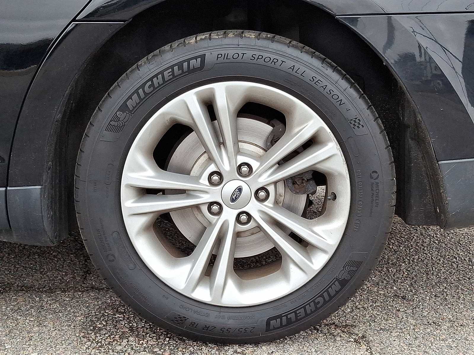 Thumbnail: 2018 Ford Taurus - 36