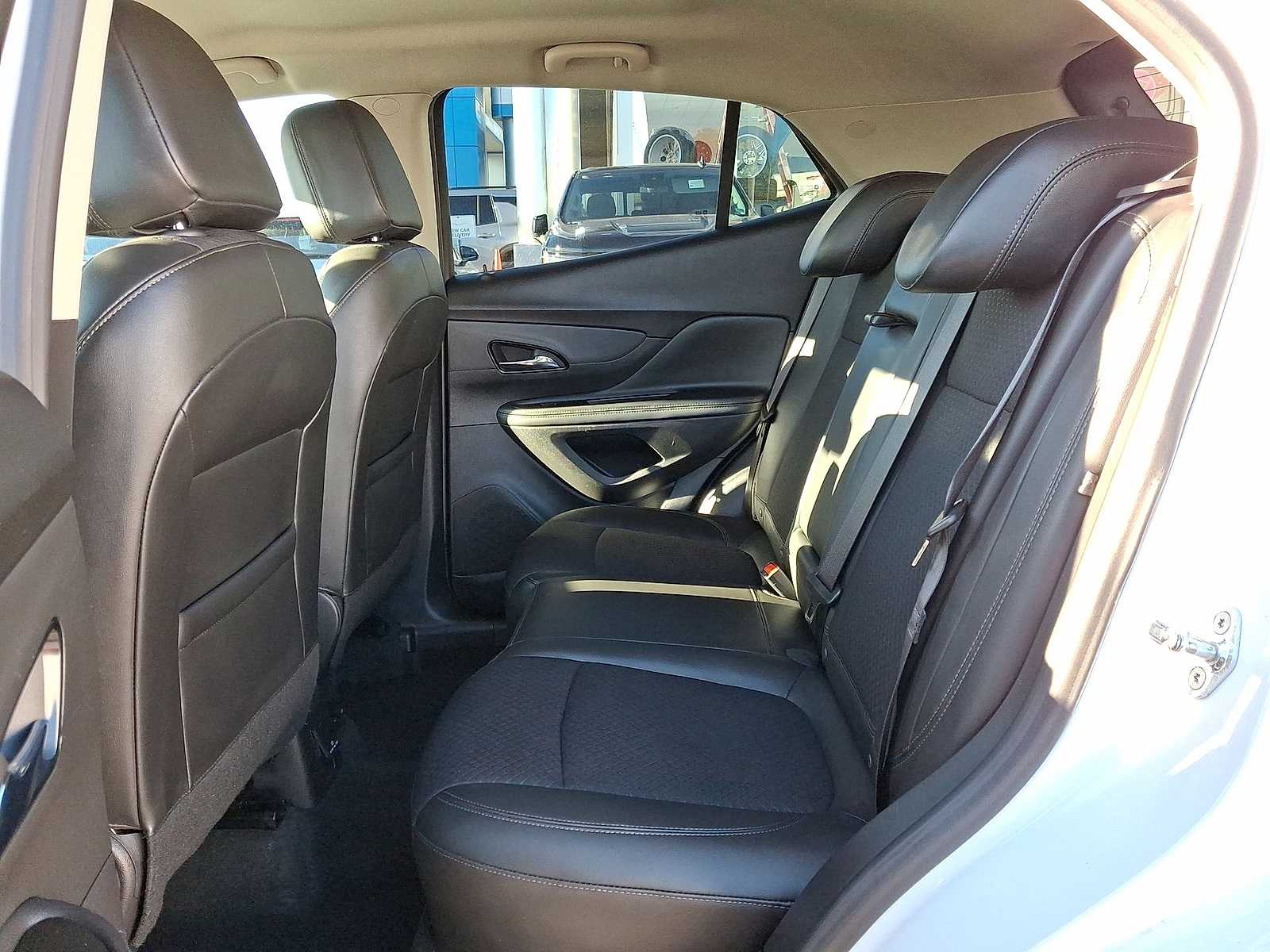 Thumbnail: 2022 Buick Encore - 28