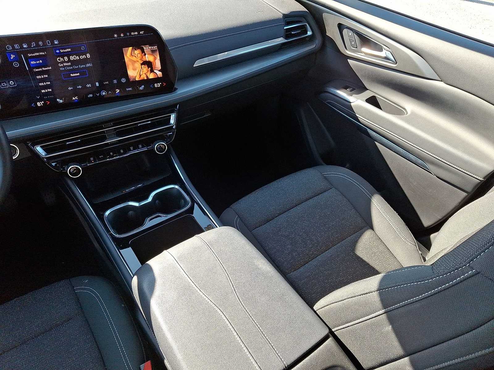 Thumbnail: 2025 Chevrolet Traverse - 12