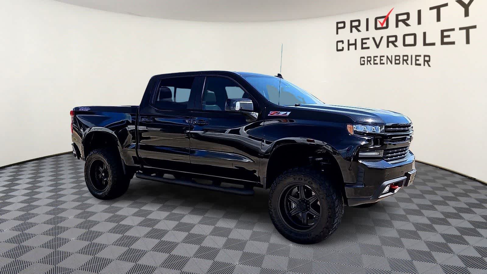 Thumbnail: 2020 Chevrolet Silverado 1500 - 2