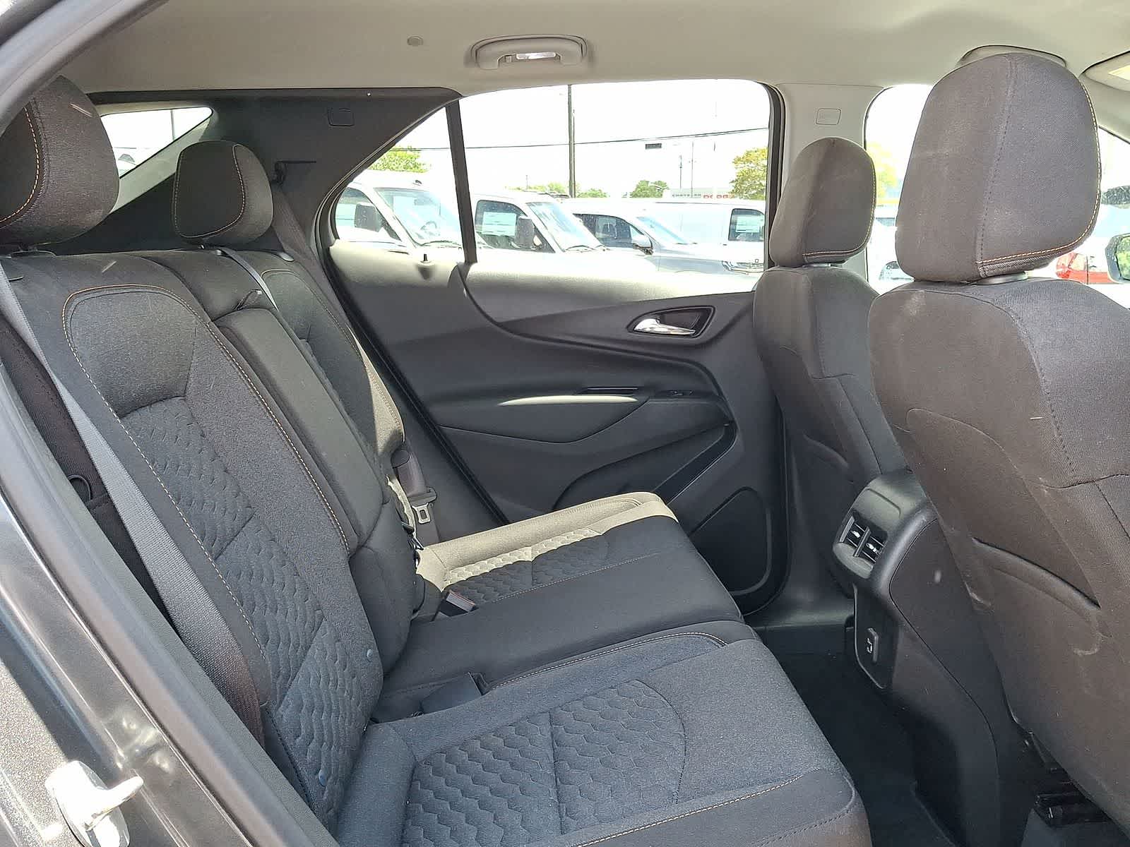 Thumbnail: 2021 Chevrolet Equinox - 31