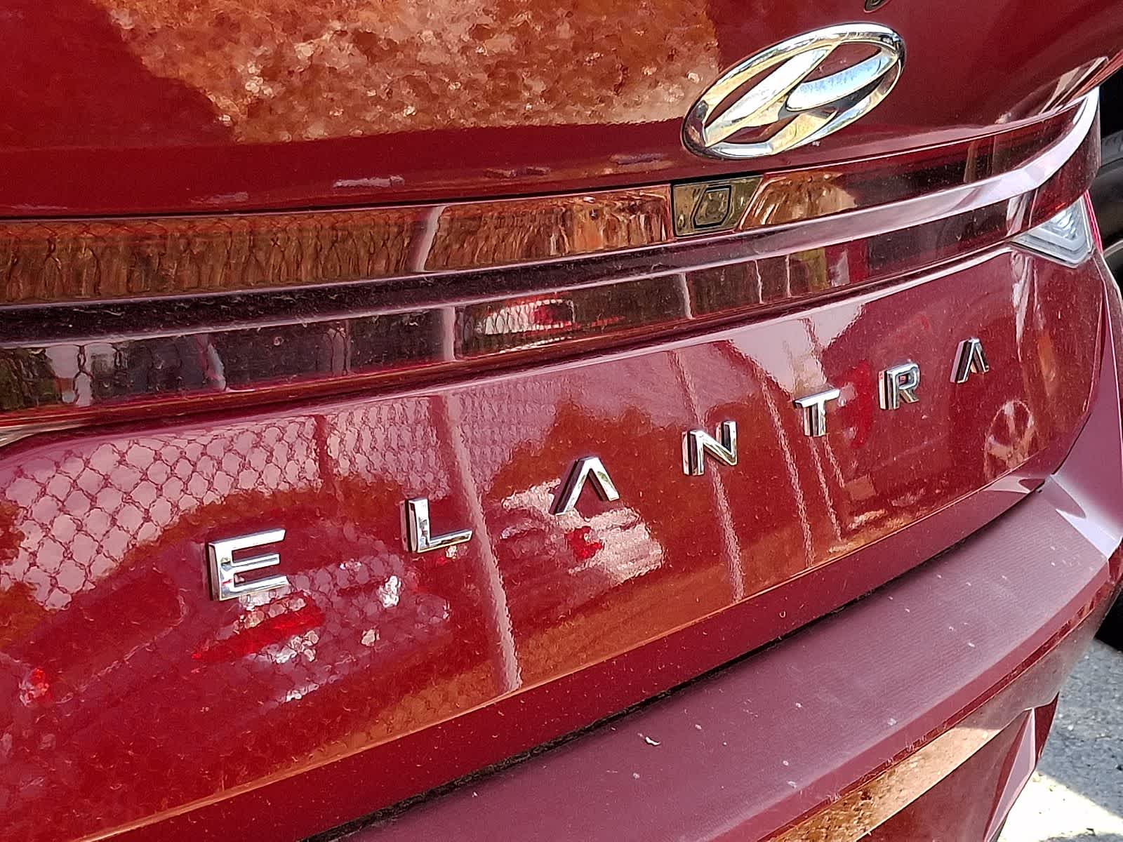 Thumbnail: 2023 Hyundai Elantra - 5