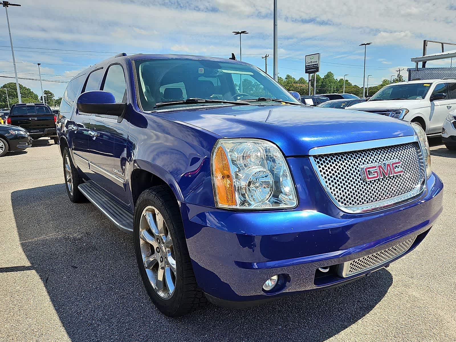 Thumbnail: 2010 GMC Yukon XL - 2
