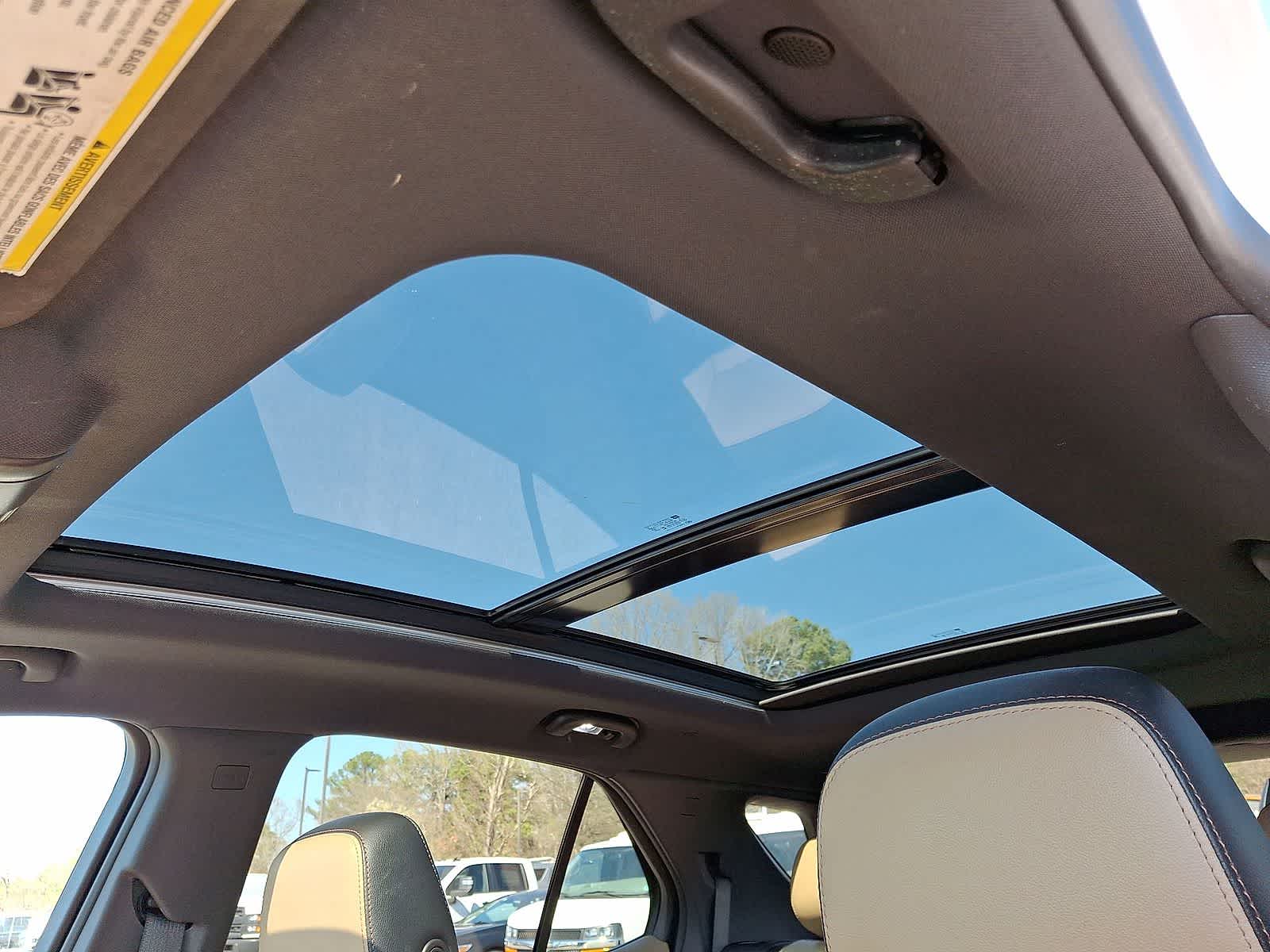 Thumbnail: 2023 Chevrolet Equinox - 25