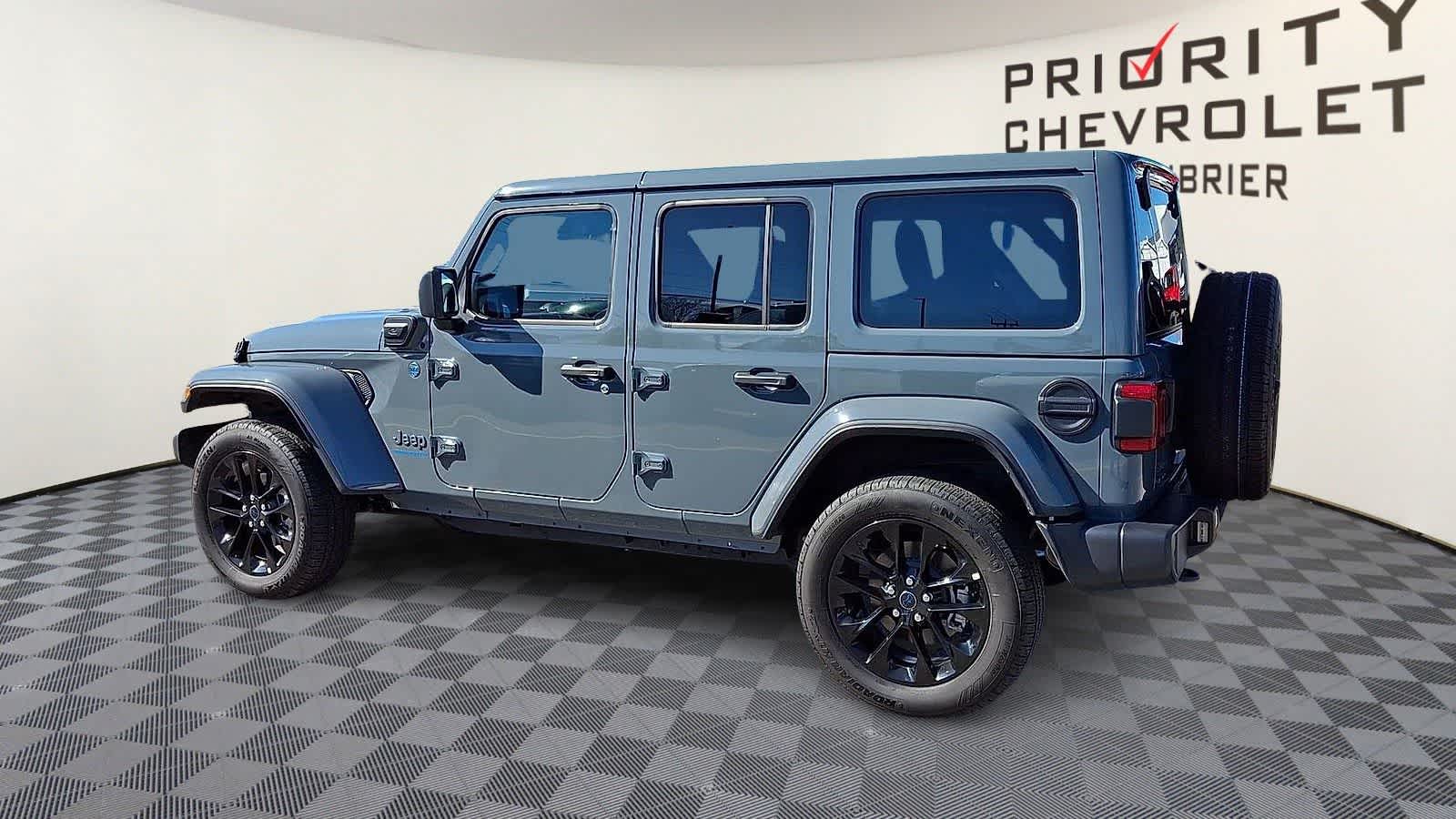 Thumbnail: 2025 Jeep Wrangler - 6