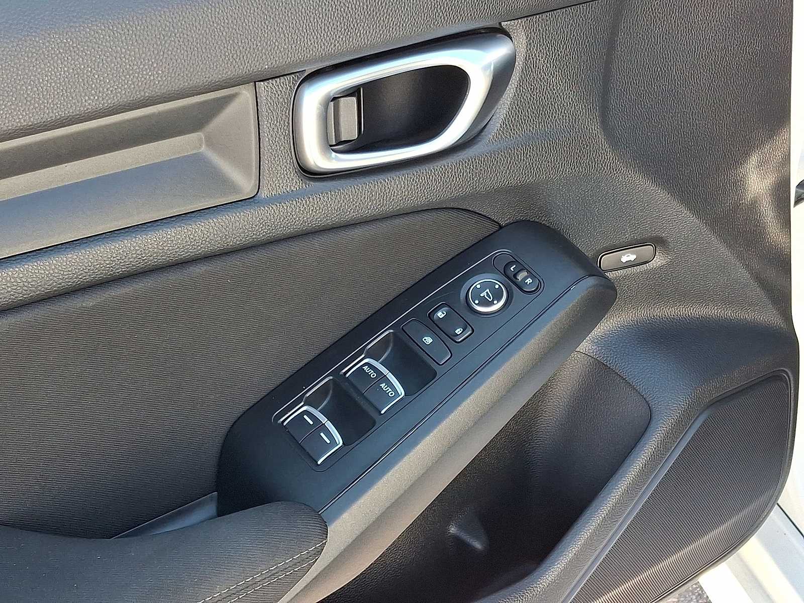 Thumbnail: 2023 Honda Civic - 27