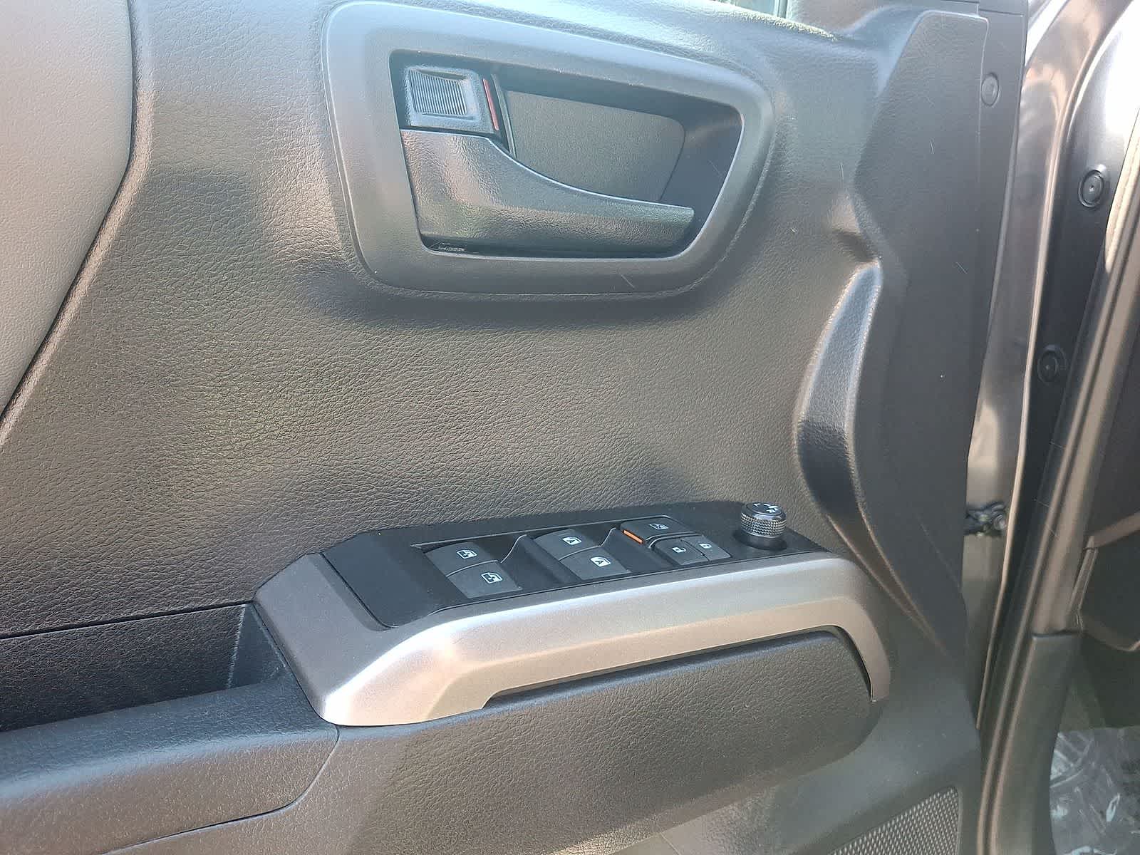 Thumbnail: 2023 Toyota Tacoma - 28