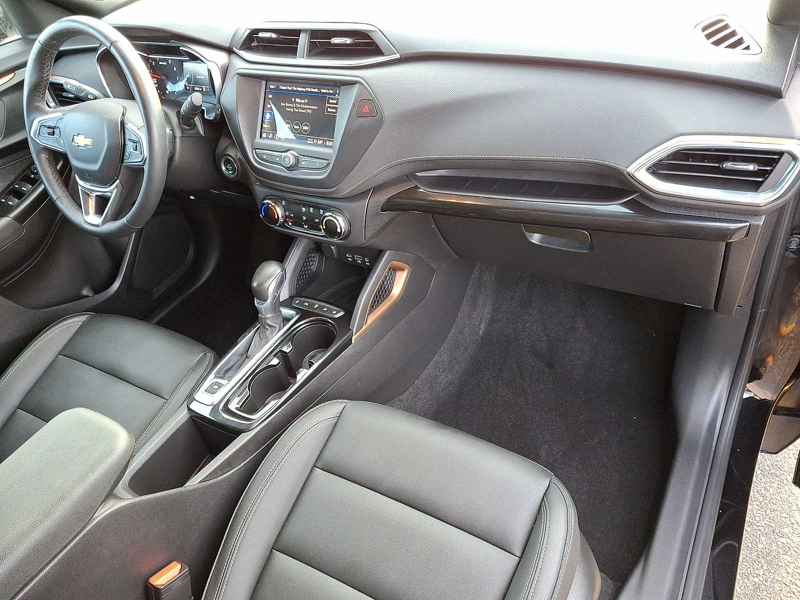 Thumbnail: 2022 Chevrolet TrailBlazer - 32