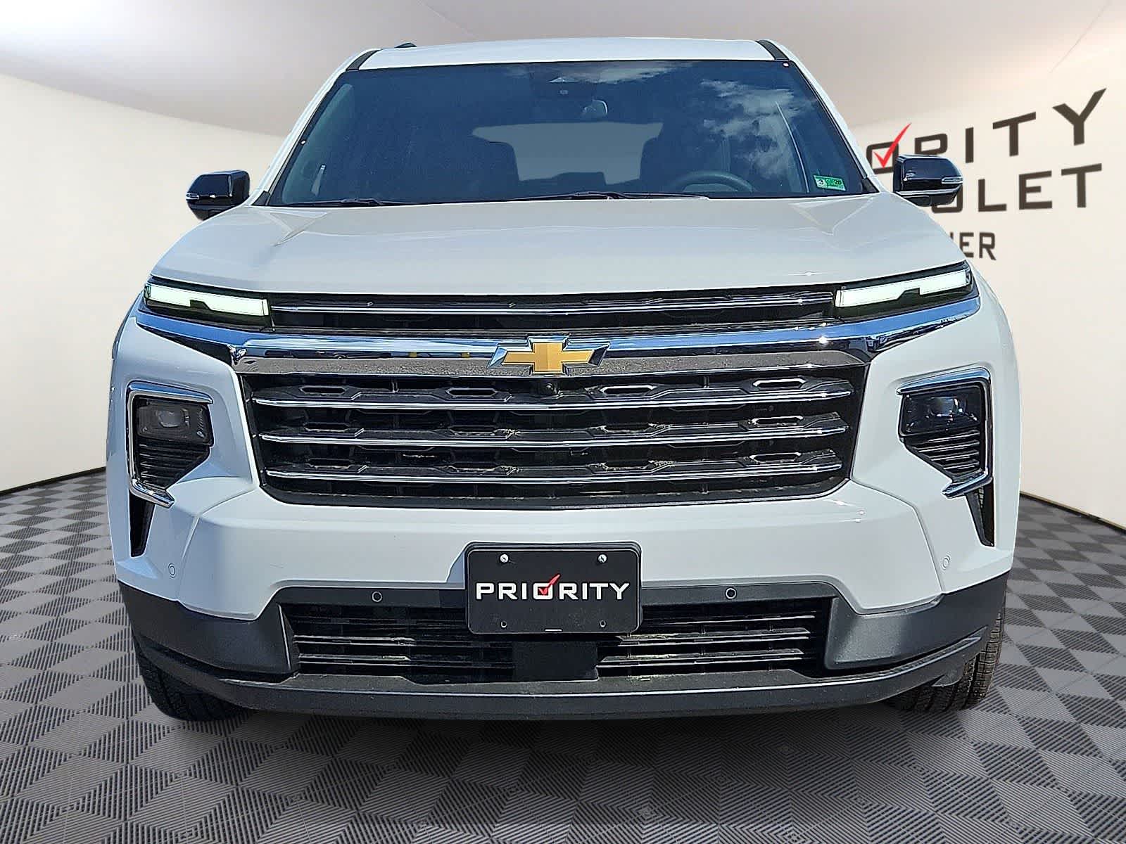 Thumbnail: 2025 Chevrolet Traverse - 2