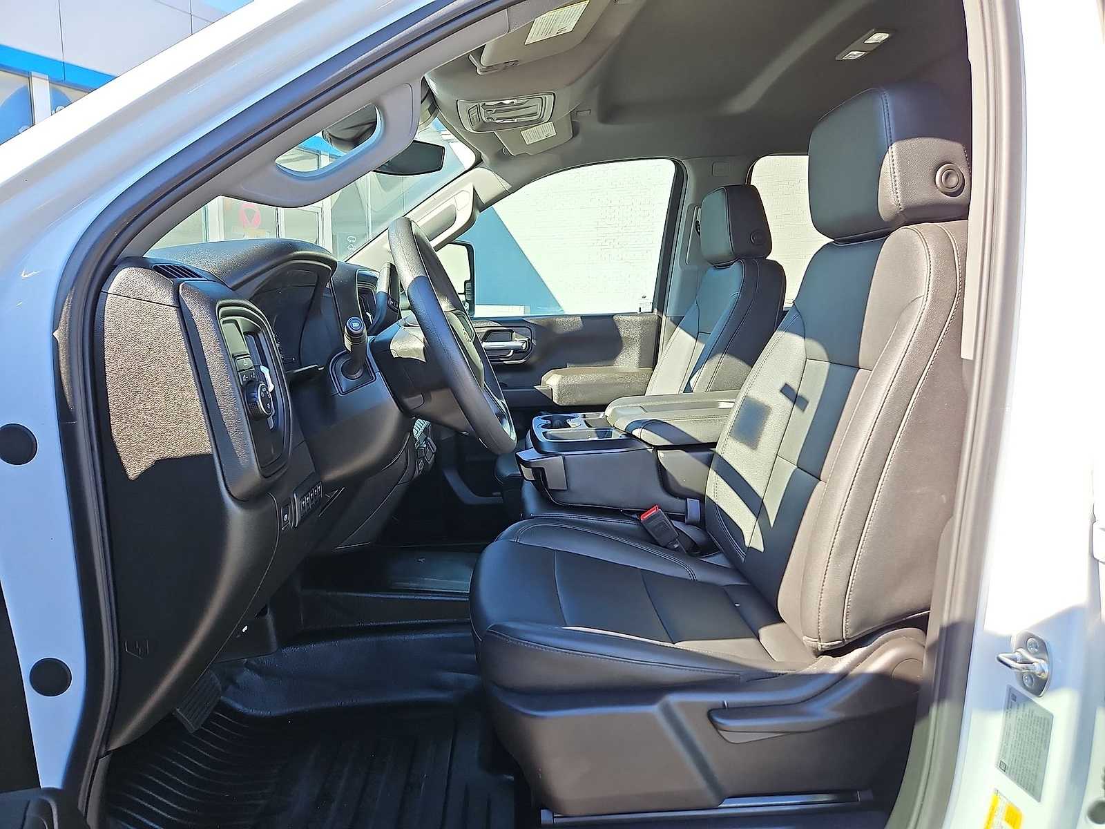 Thumbnail: 2025 Chevrolet Silverado 2500 - 21