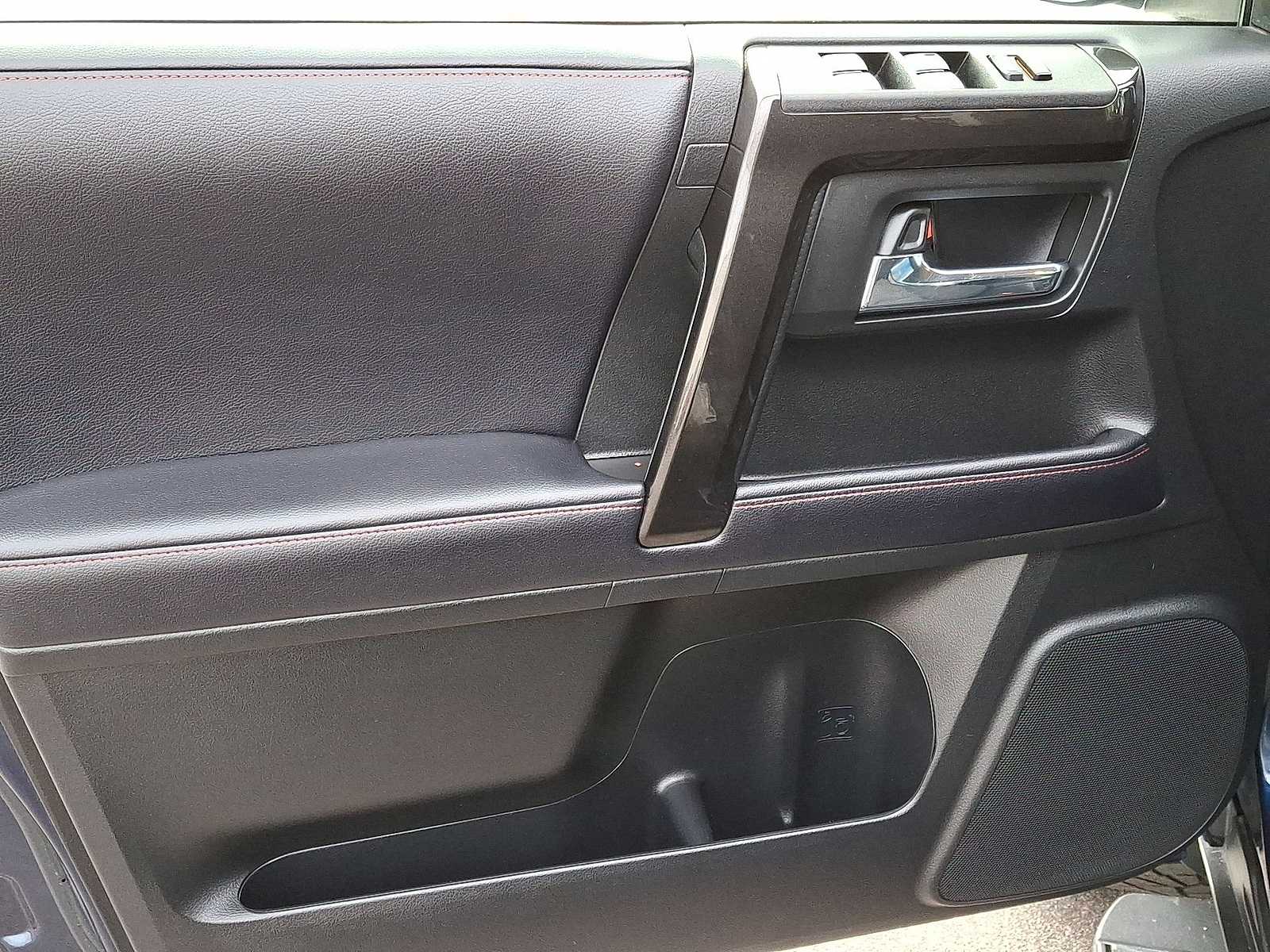 Thumbnail: 2019 Toyota 4Runner - 27