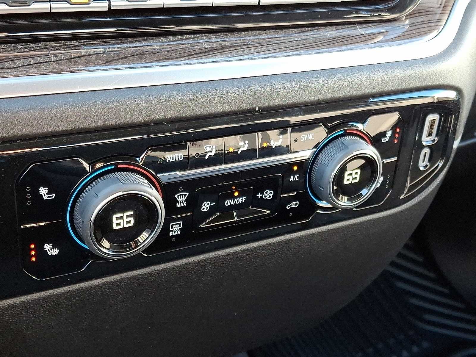 Thumbnail: 2026 Chevrolet Silverado 2500 - 13