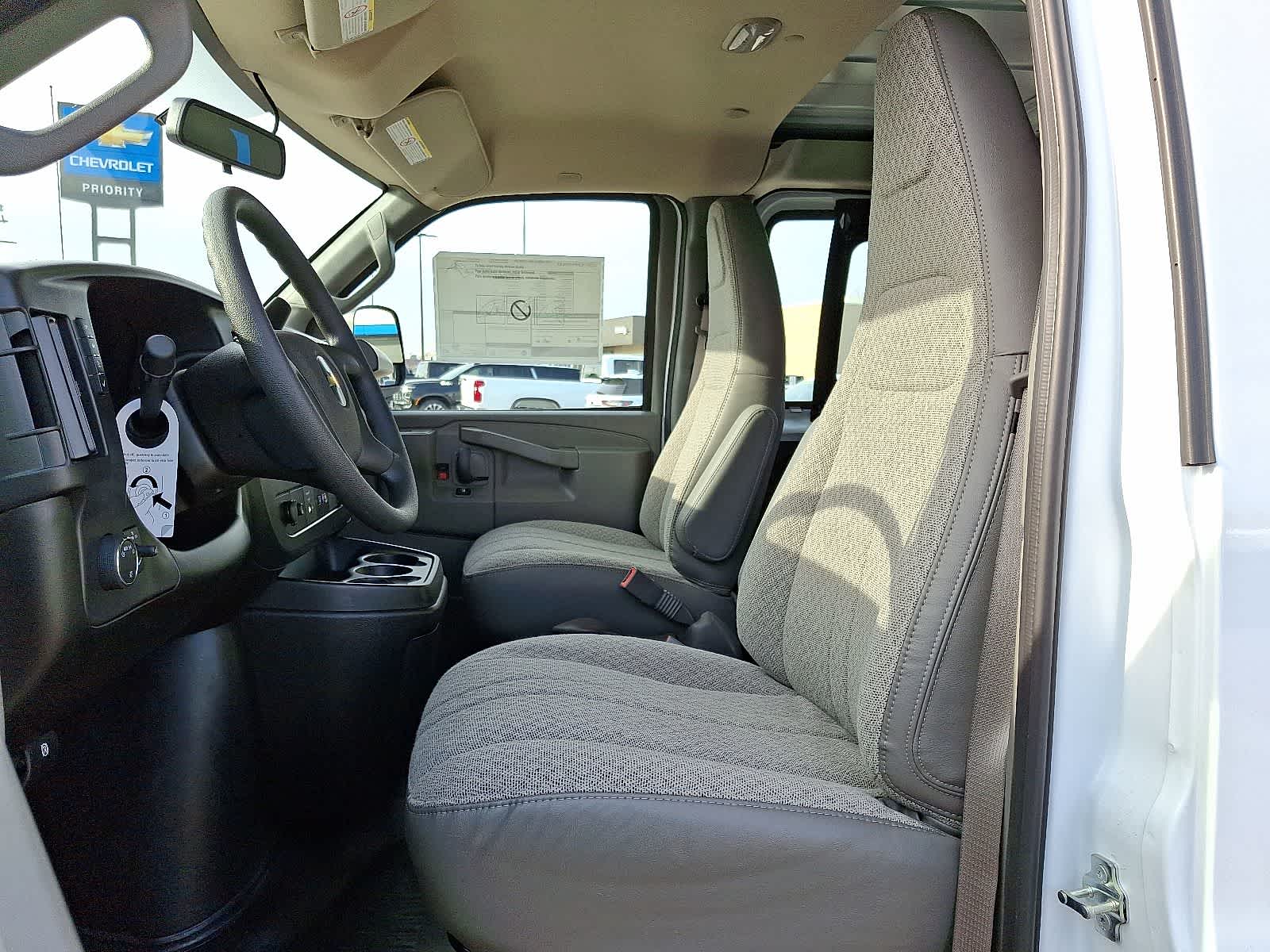 Thumbnail: 2025 Chevrolet Express - 8