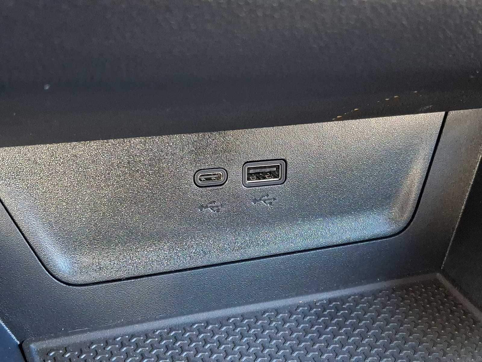 Thumbnail: 2026 Chevrolet Equinox - 23