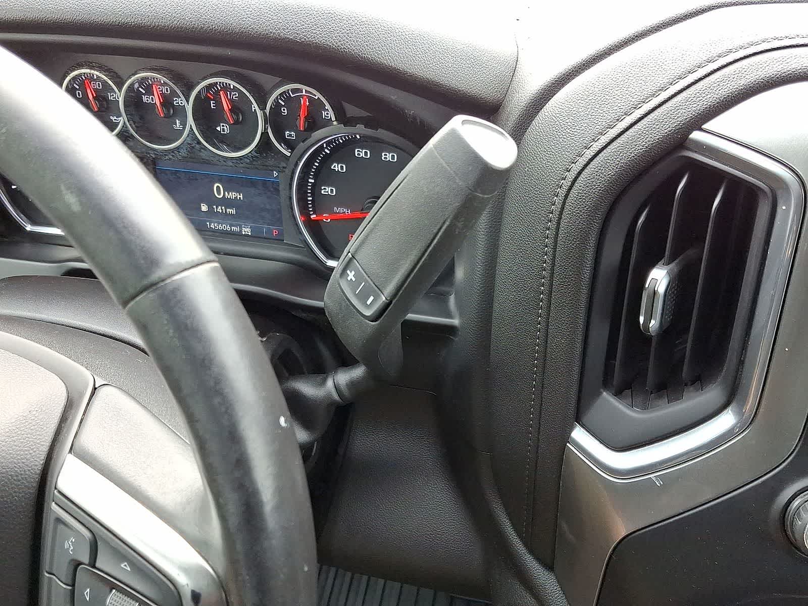 Thumbnail: 2021 Chevrolet Silverado 1500 - 21