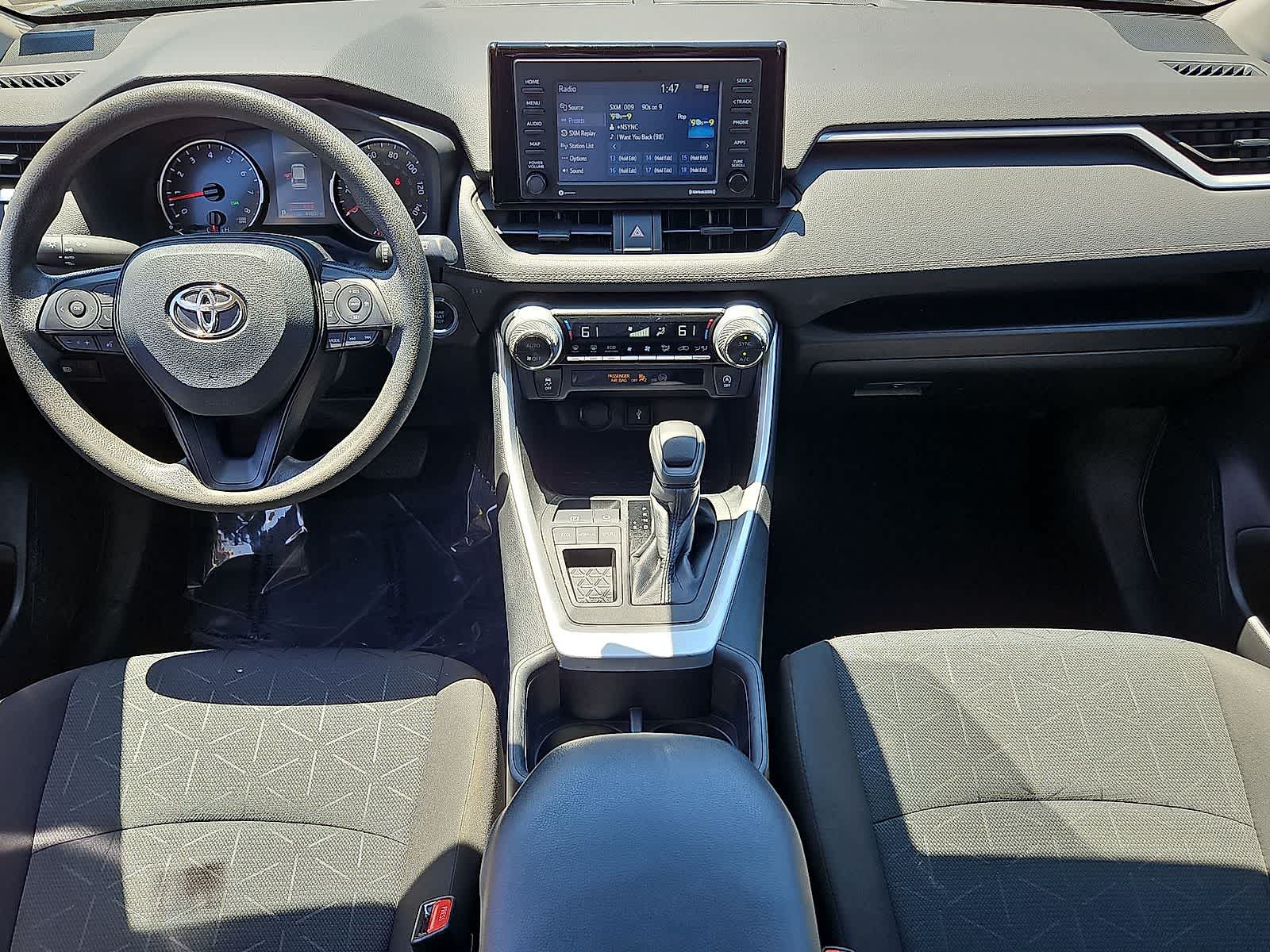 Thumbnail: 2022 Toyota RAV4 - 25