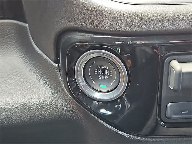 Thumbnail: 2025 Chevrolet Silverado 1500 - 17