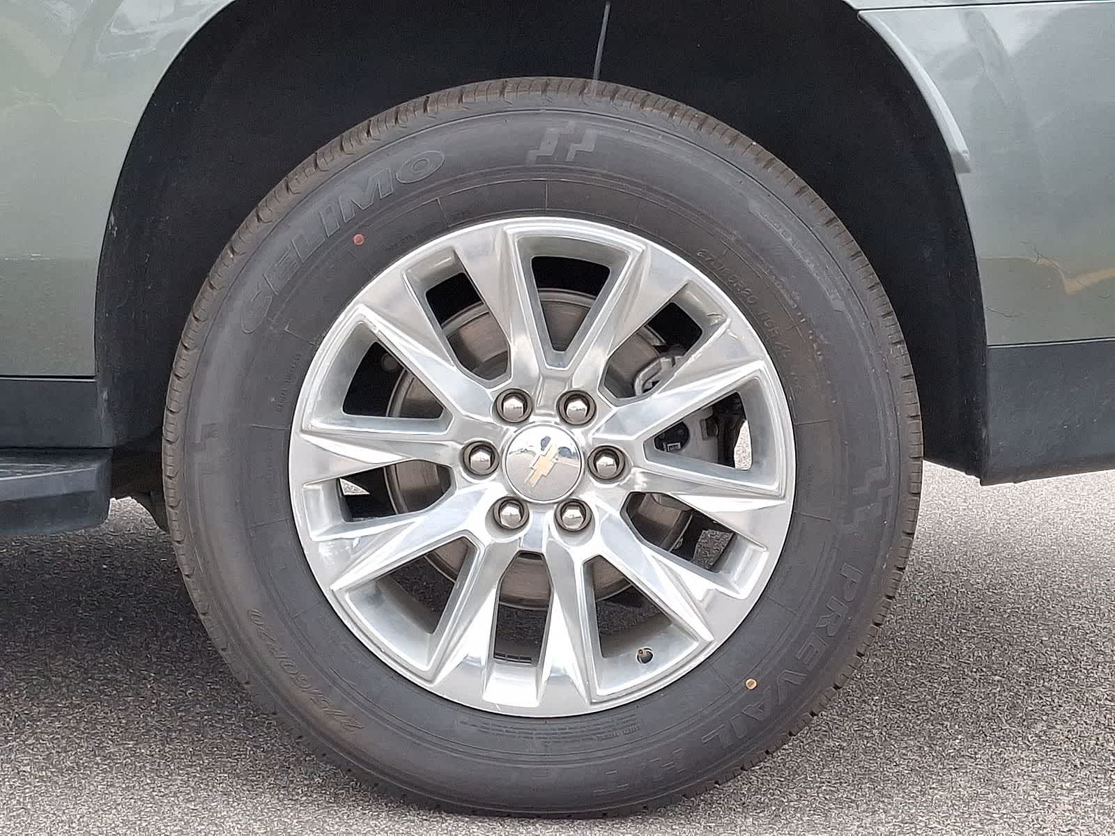 Thumbnail: 2023 Chevrolet Suburban - 38