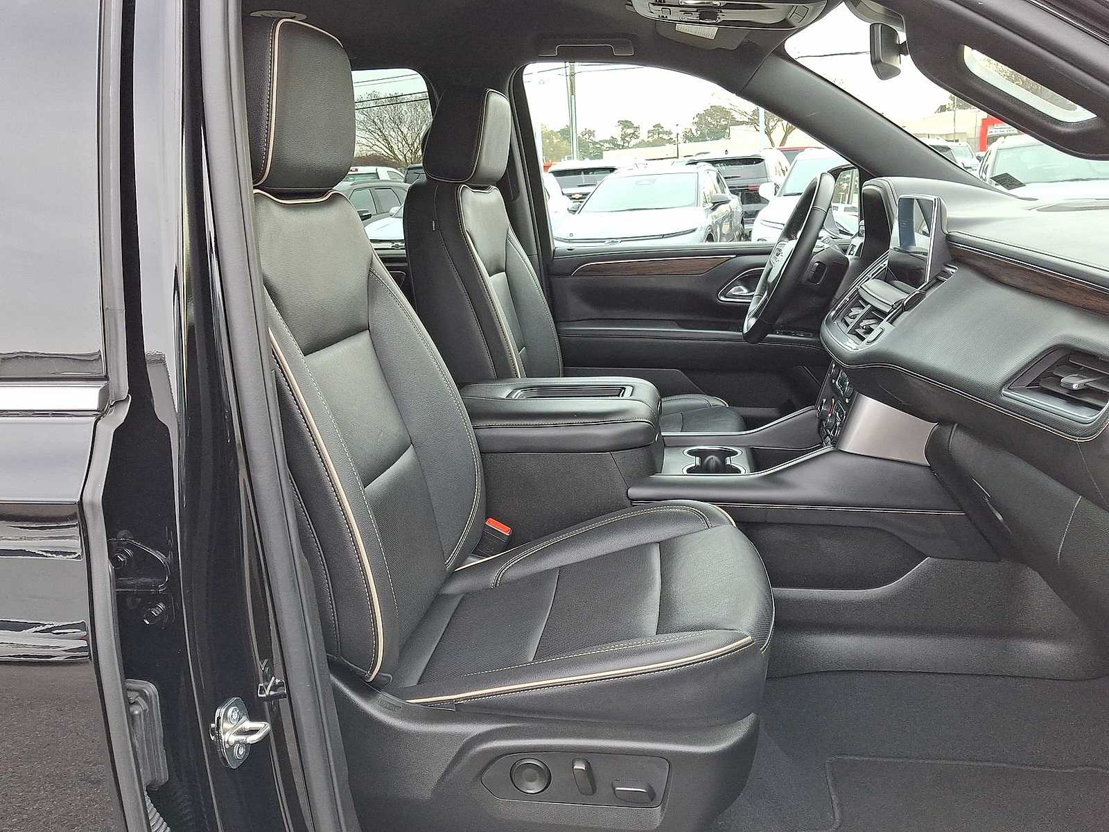 Thumbnail: 2024 Chevrolet Suburban - 33