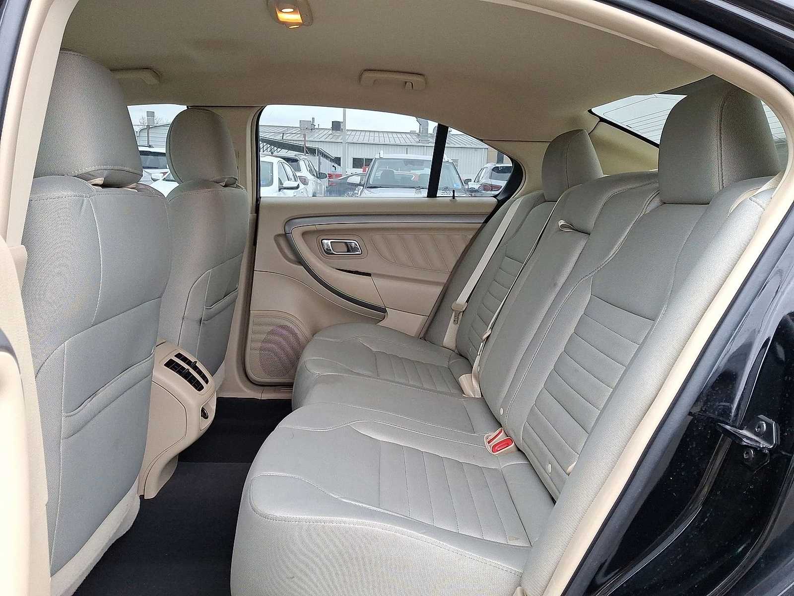 Thumbnail: 2018 Ford Taurus - 28