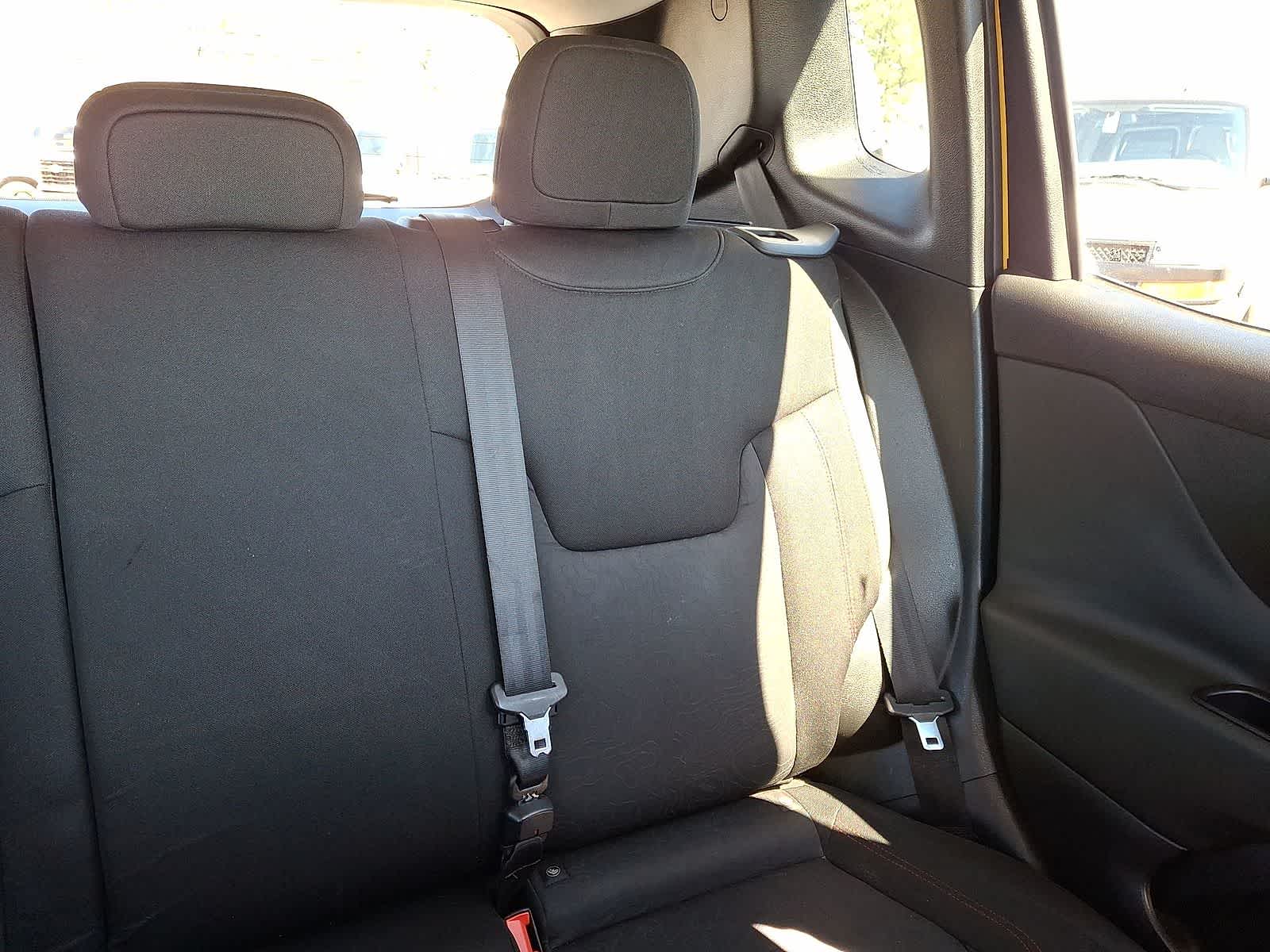 Thumbnail: 2015 Jeep Renegade - 15