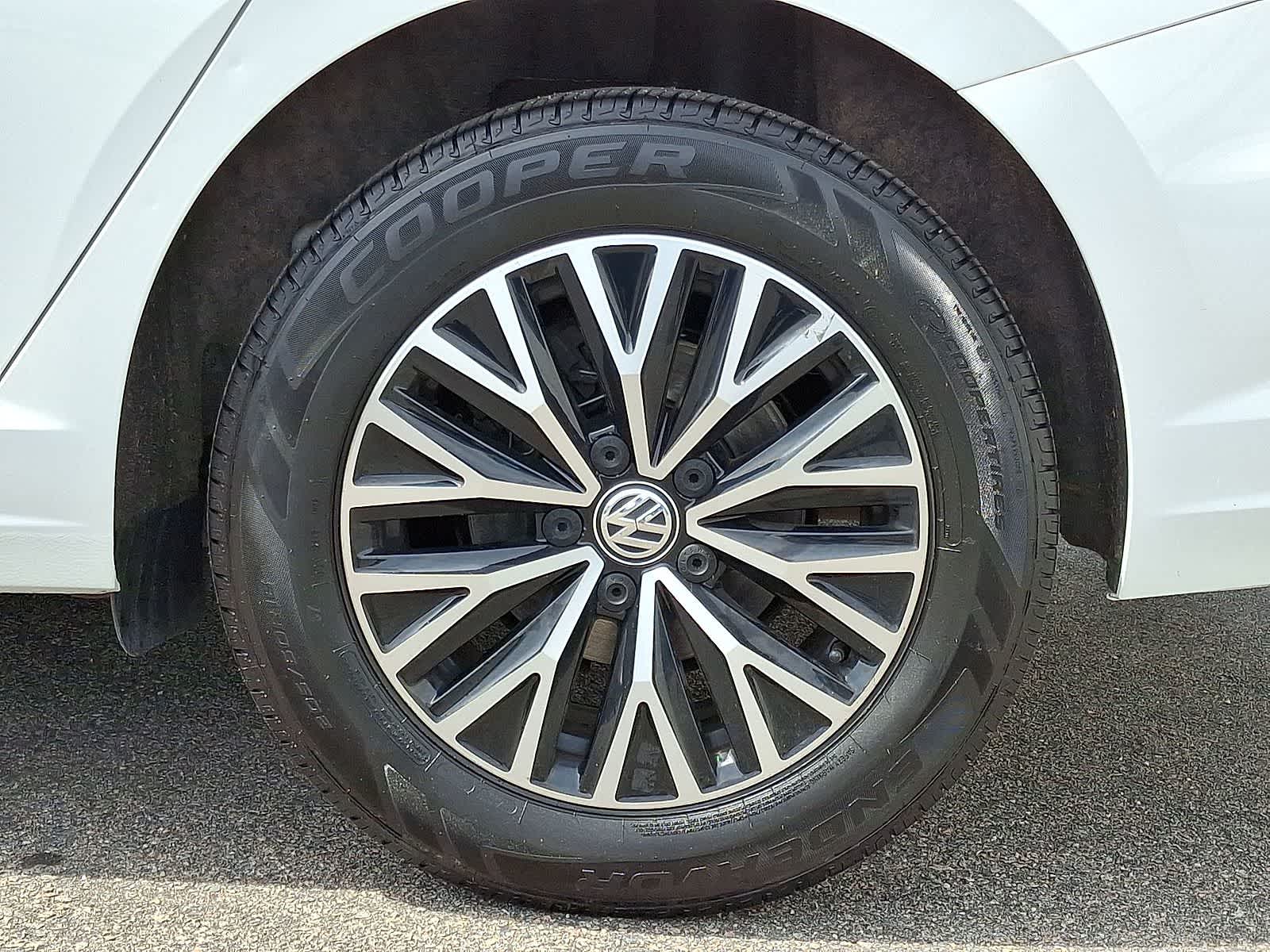 Thumbnail: 2021 Volkswagen Jetta - 35