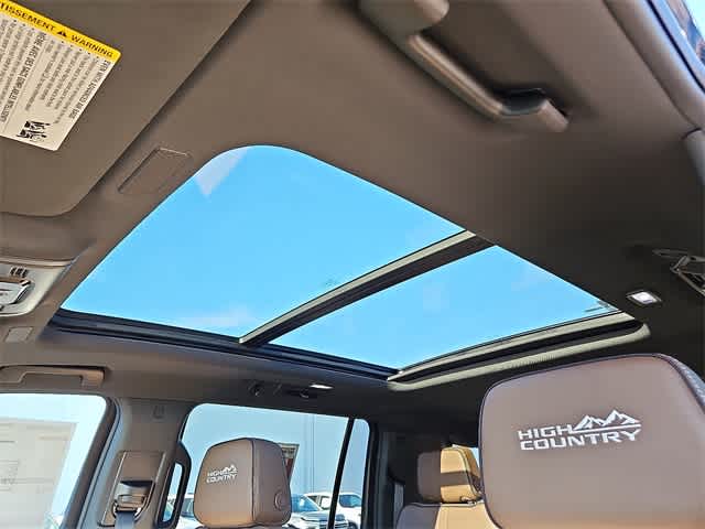 Thumbnail: 2026 Chevrolet Suburban - 13