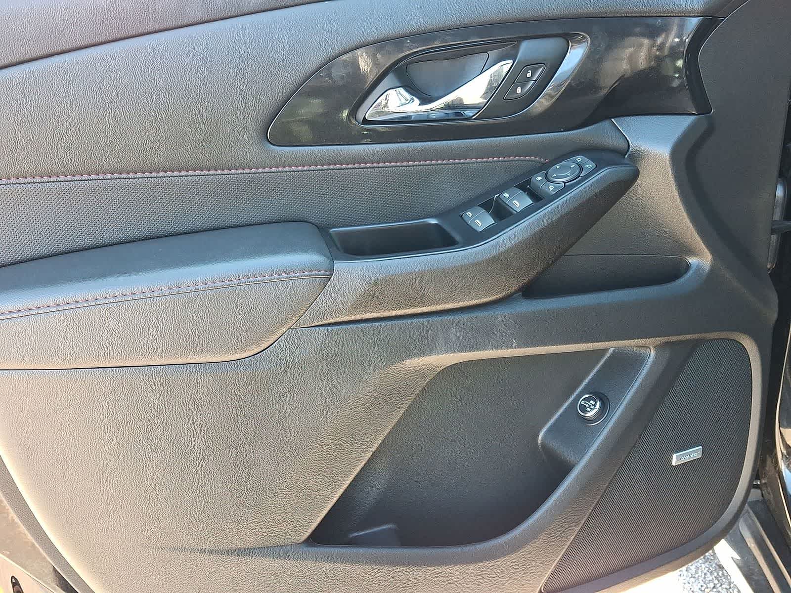 Thumbnail: 2023 Chevrolet Traverse - 29