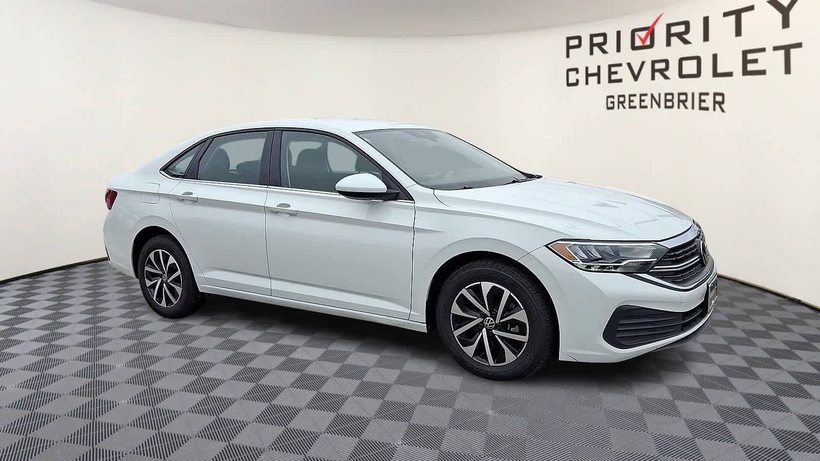 Thumbnail: 2024 Volkswagen Jetta - 2