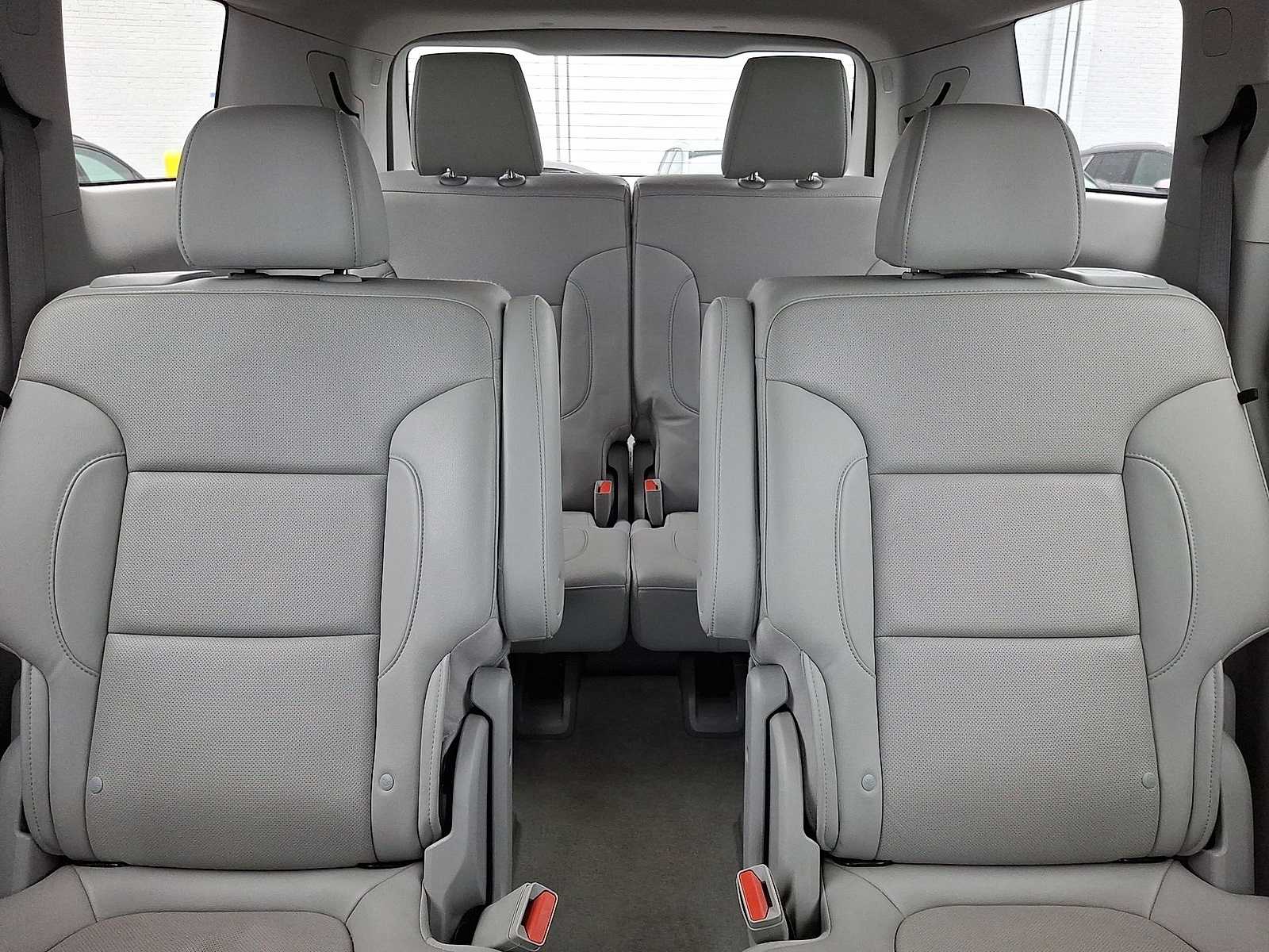 Thumbnail: 2023 GMC Acadia - 14