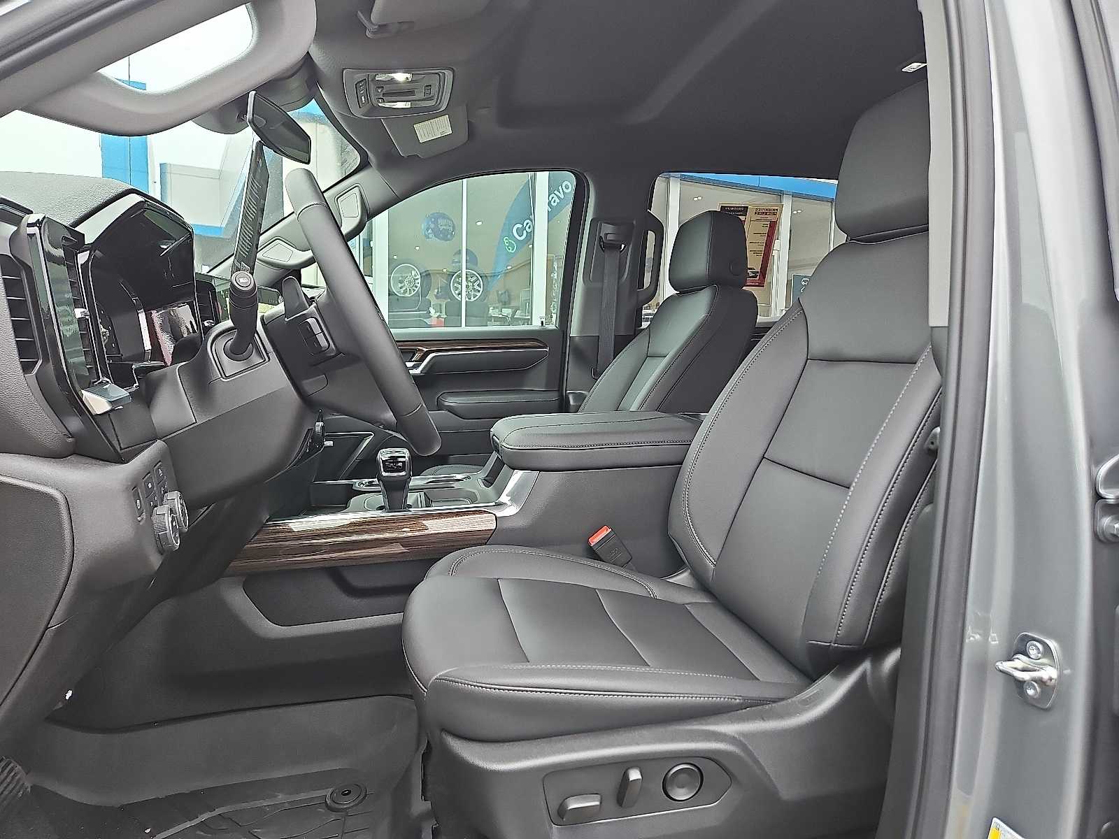 Thumbnail: 2025 Chevrolet Silverado 1500 - 10