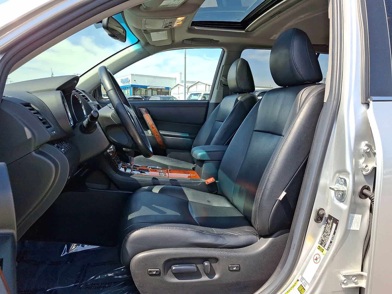Thumbnail: 2012 Toyota Highlander - 26