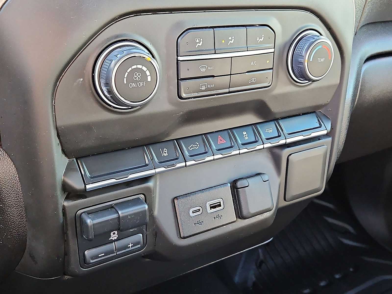 Thumbnail: 2025 Chevrolet Silverado 2500 - 20