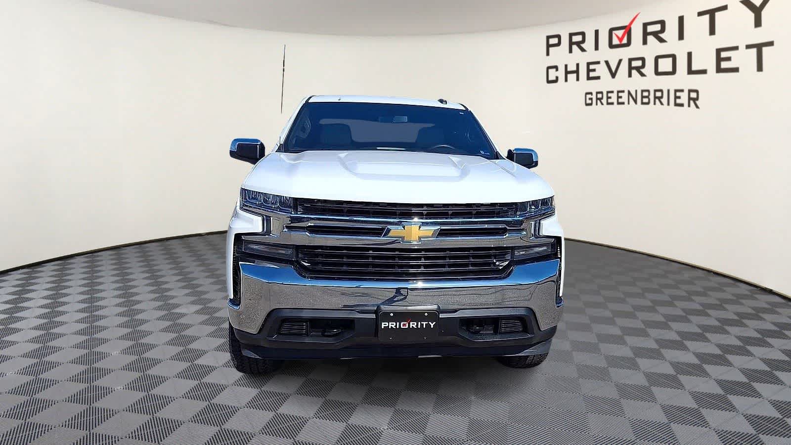 Thumbnail: 2020 Chevrolet Silverado 1500 - 3