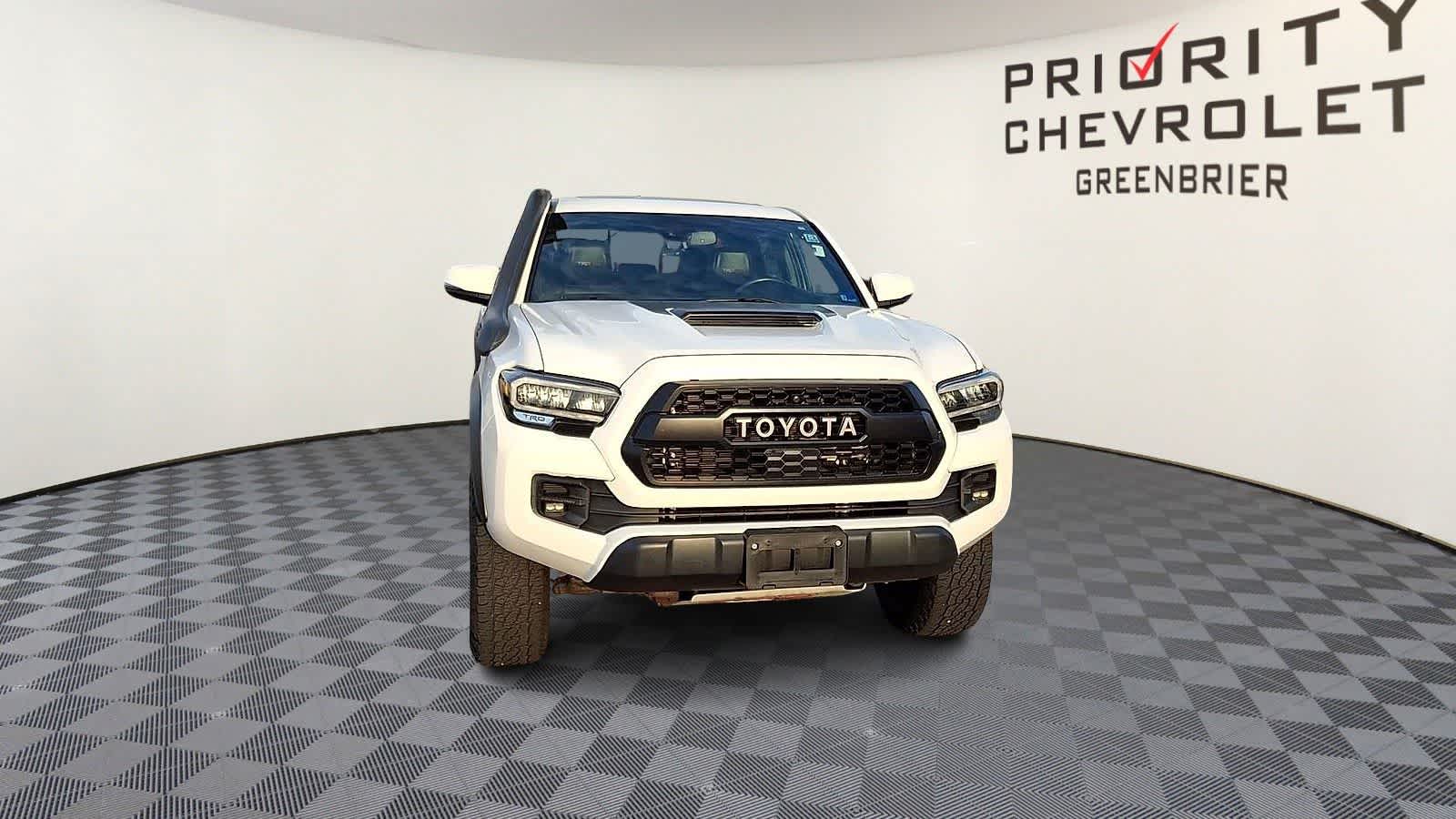 Thumbnail: 2020 Toyota Tacoma - 3