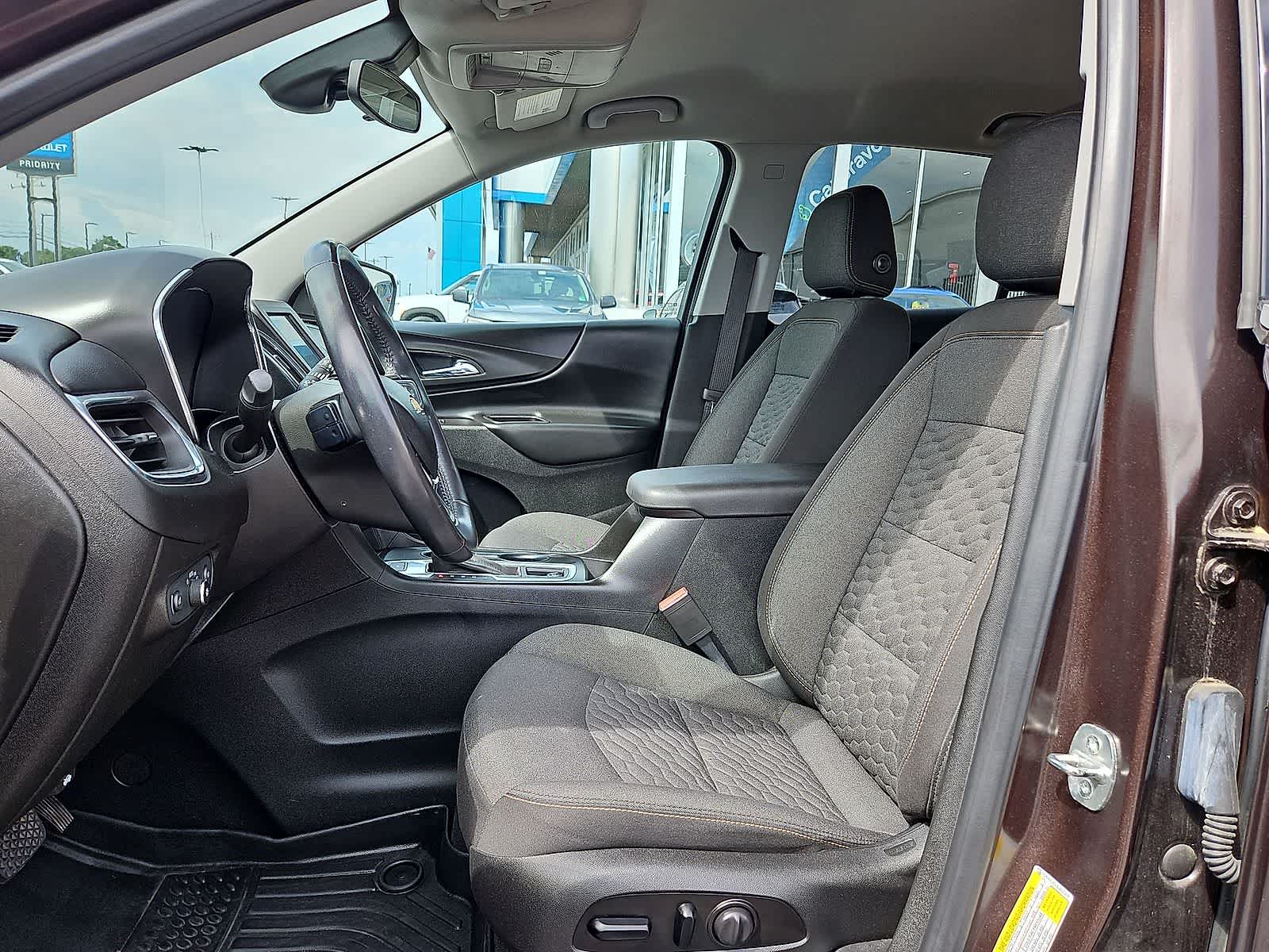 Thumbnail: 2020 Chevrolet Equinox - 24
