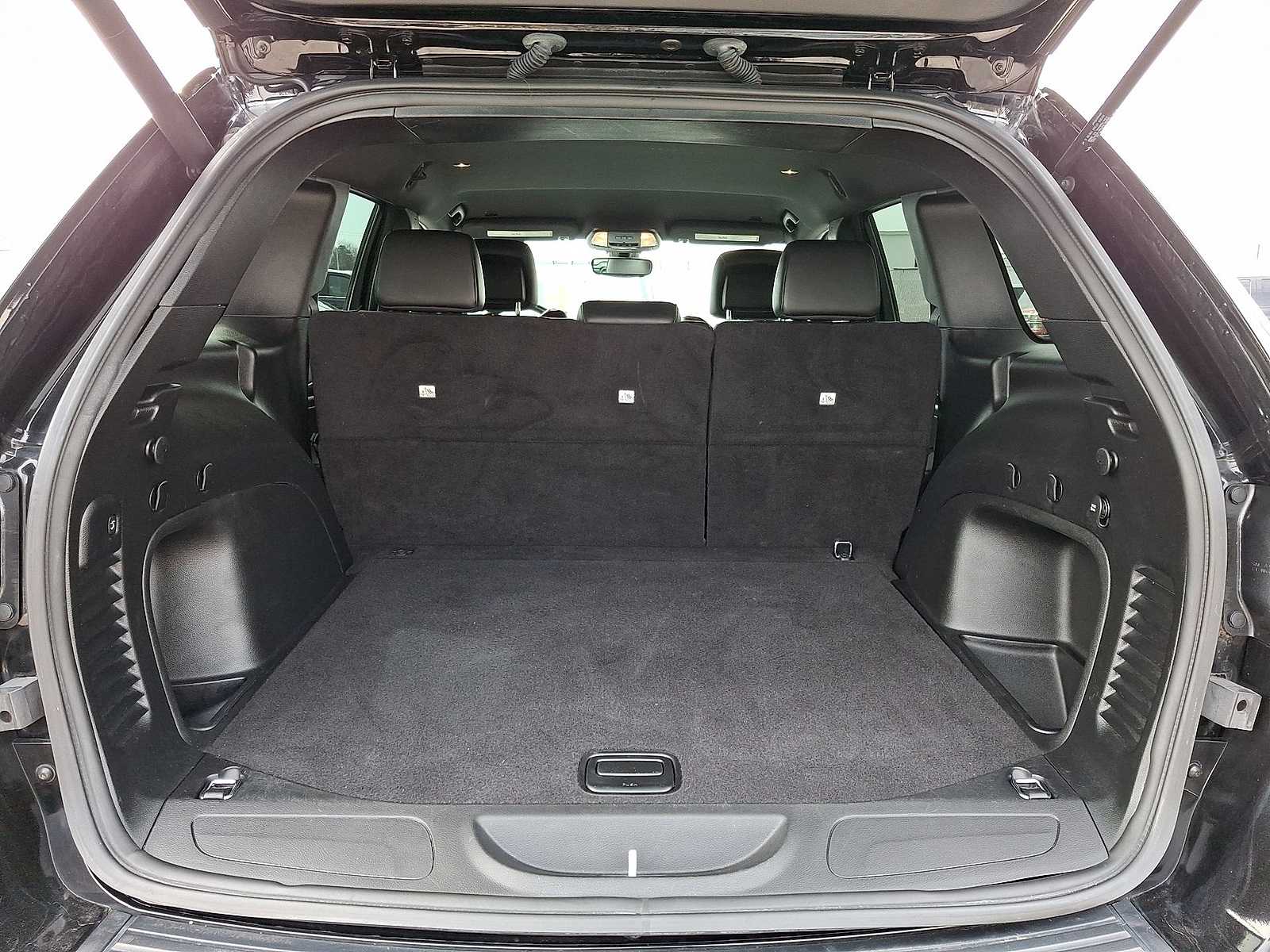 Thumbnail: 2022 Jeep Grand Cherokee - 31