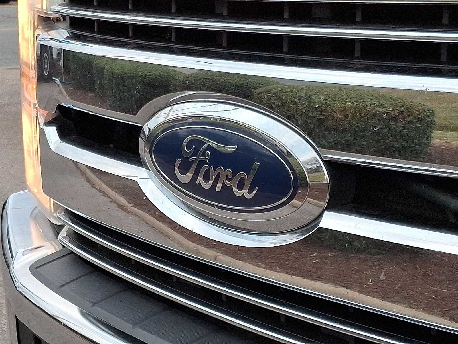 Thumbnail: 2017 Ford F-350 - 35