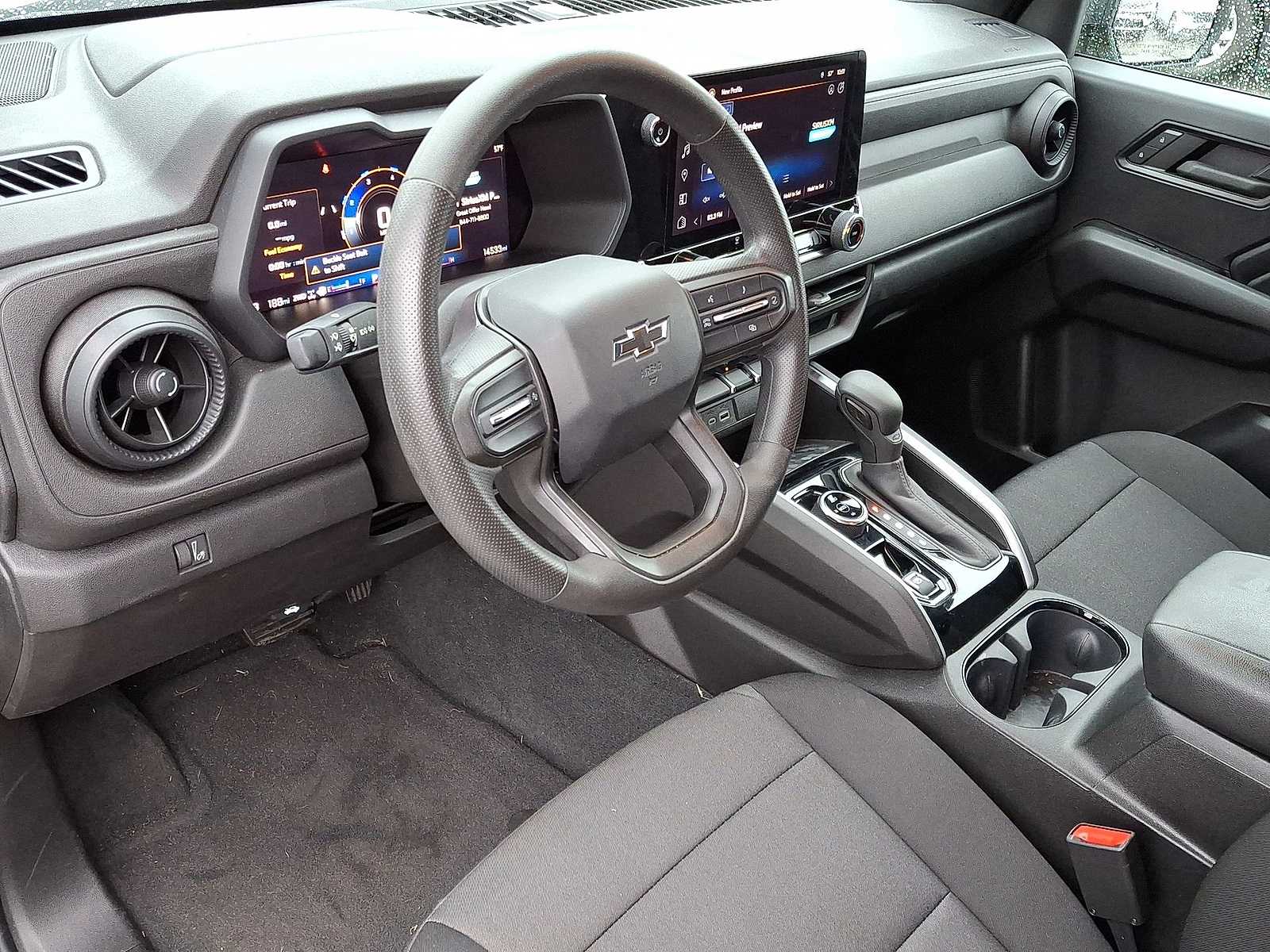 Thumbnail: 2024 Chevrolet Colorado - 16