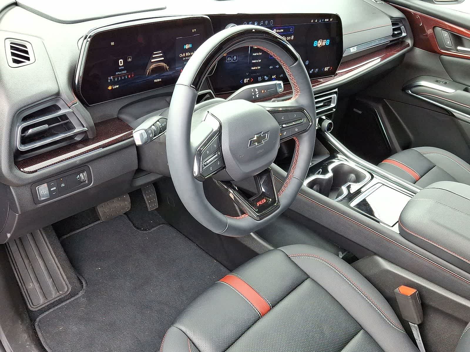 Thumbnail: 2026 Chevrolet Traverse - 16