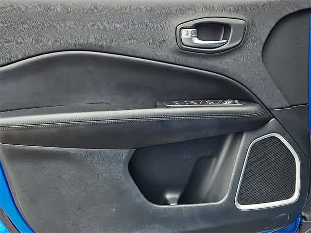 Thumbnail: 2020 Jeep Compass - 27