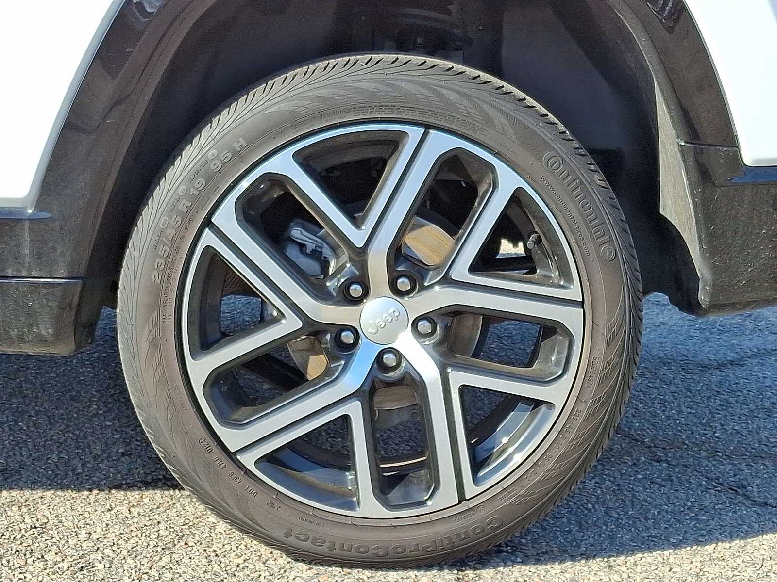 Thumbnail: 2024 Jeep Compass - 38