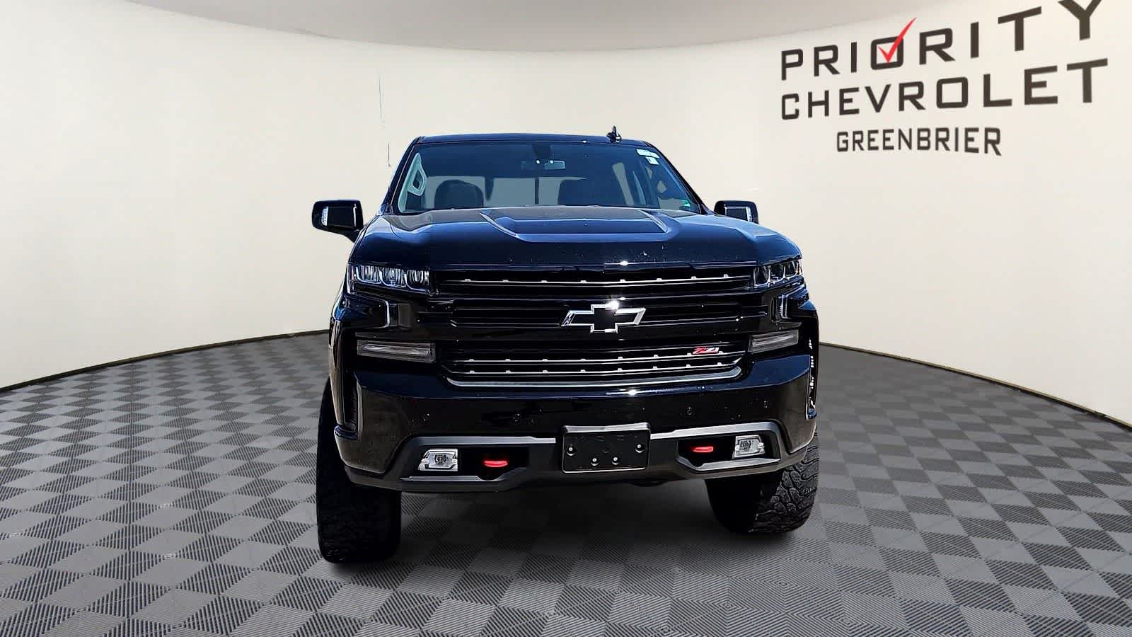 Thumbnail: 2020 Chevrolet Silverado 1500 - 3
