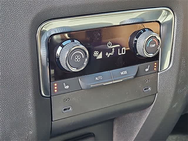 Thumbnail: 2025 Chevrolet Tahoe - 25